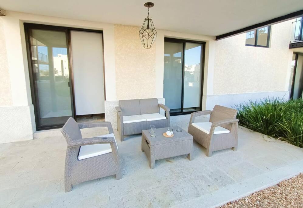 Starry Night Beautiful 1st floor apt w/luxury amenities view 5
