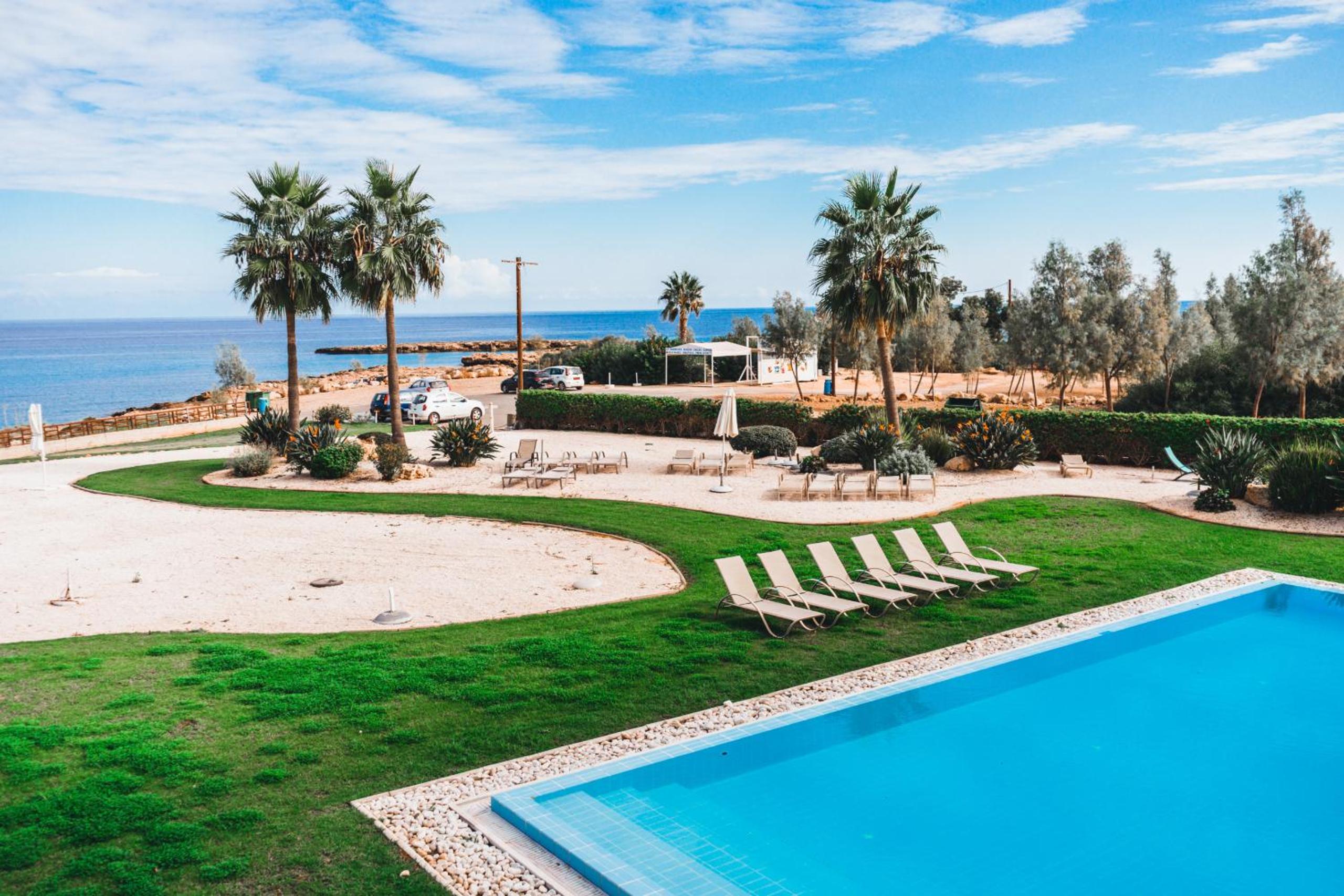 Protaras Beachfront Thalassa Suite