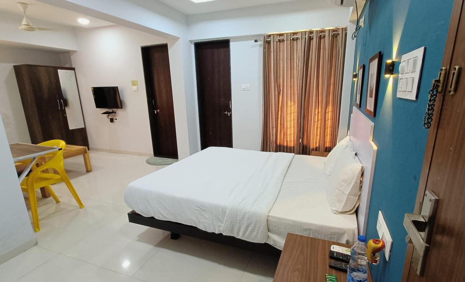 Specious Room in Ranveer Studio view 3