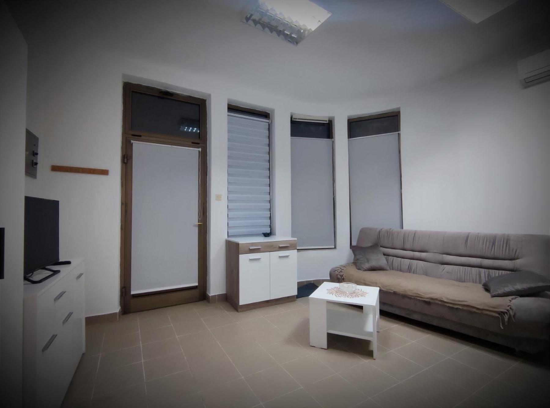 Apartman Okruglo na ćoše view 5