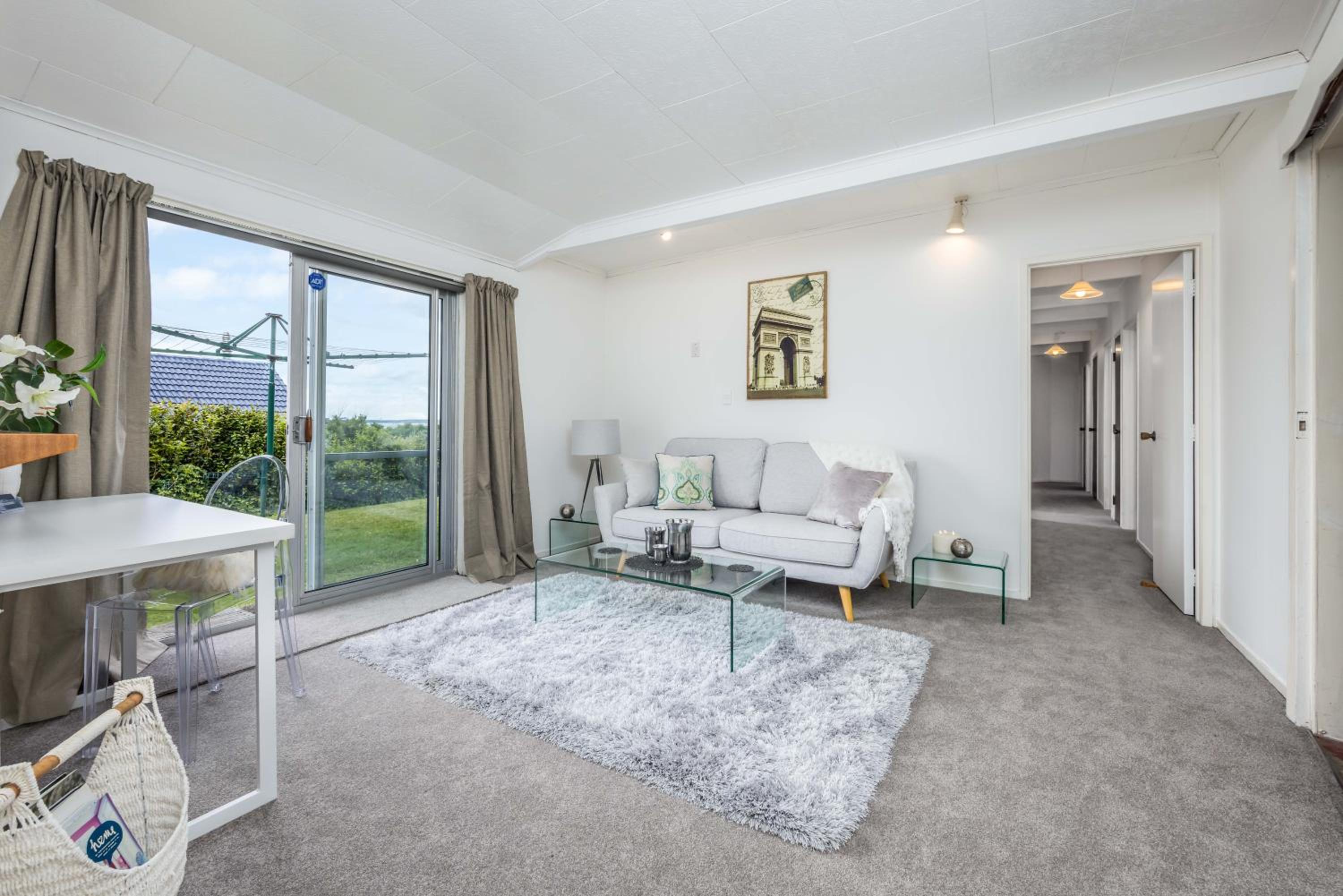 The Hidden Clifftop Gem - Ocean Views - Walk to Beach - 2 or 3 bedrooms per request view 2