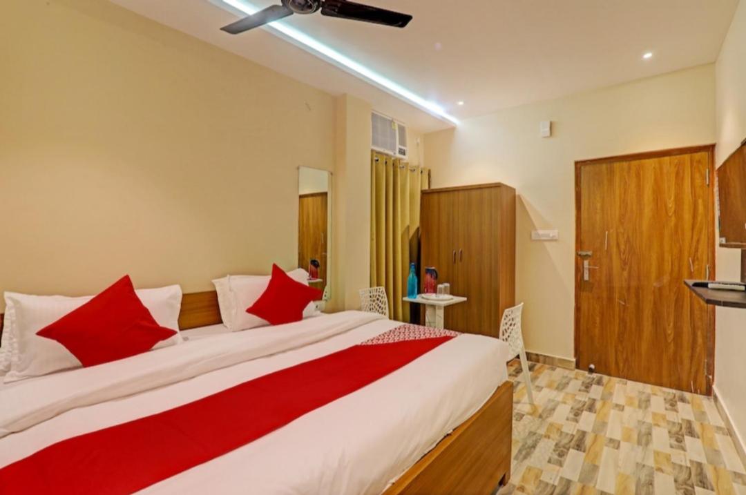 Hotel Royal Regency Palace Vijay chowk Gorakhpur view 5