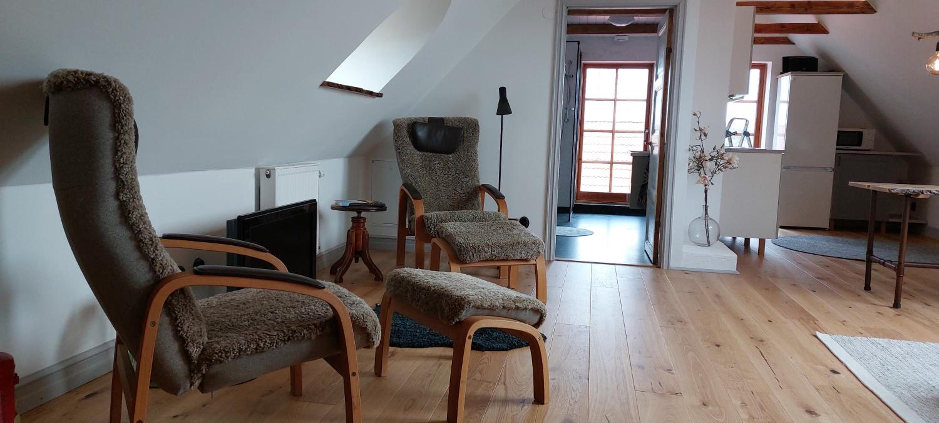 Lantligt och lugnt boende nära natur och stad