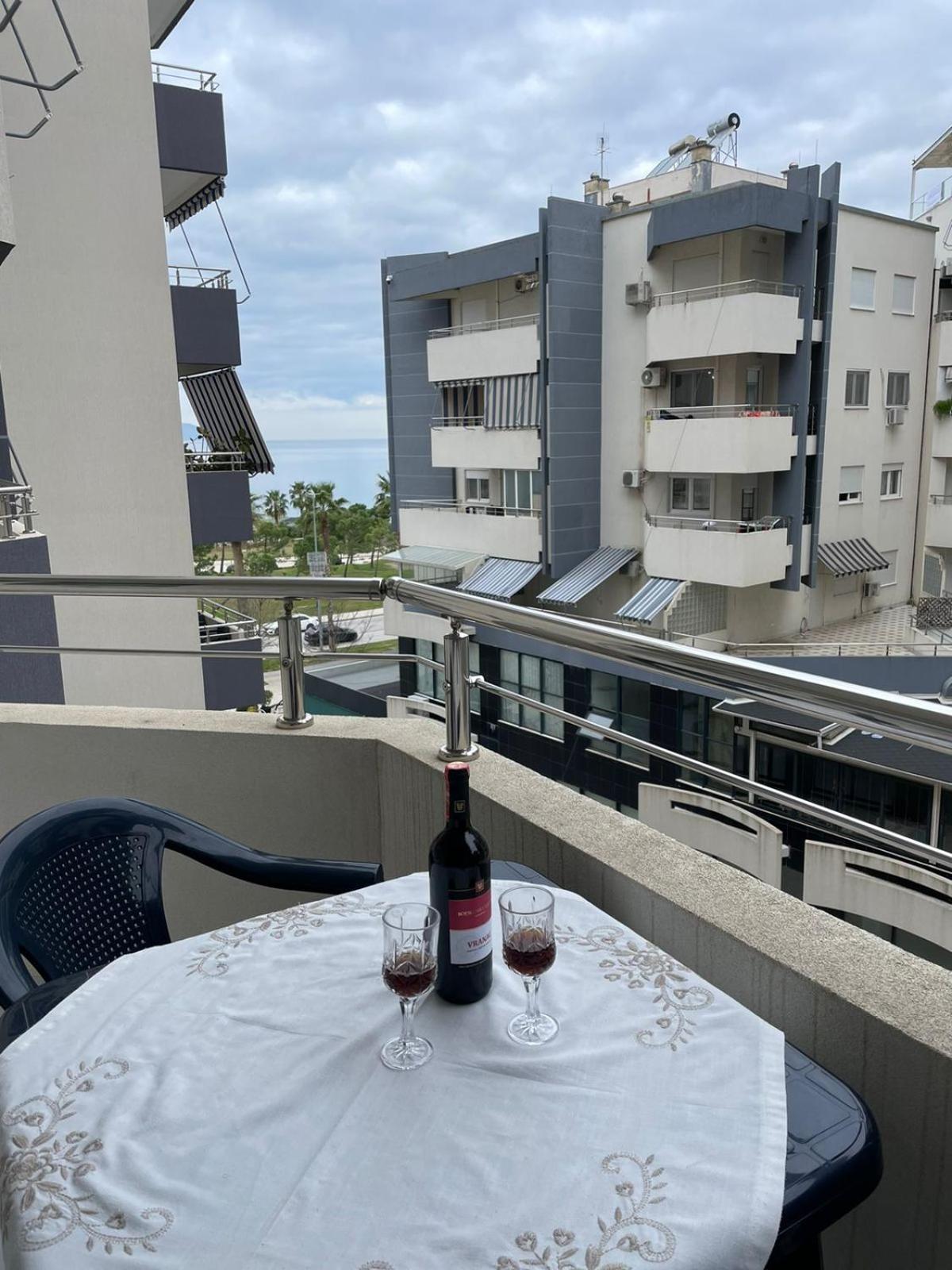 Beach and boulevard apartment perfect for your holiday!