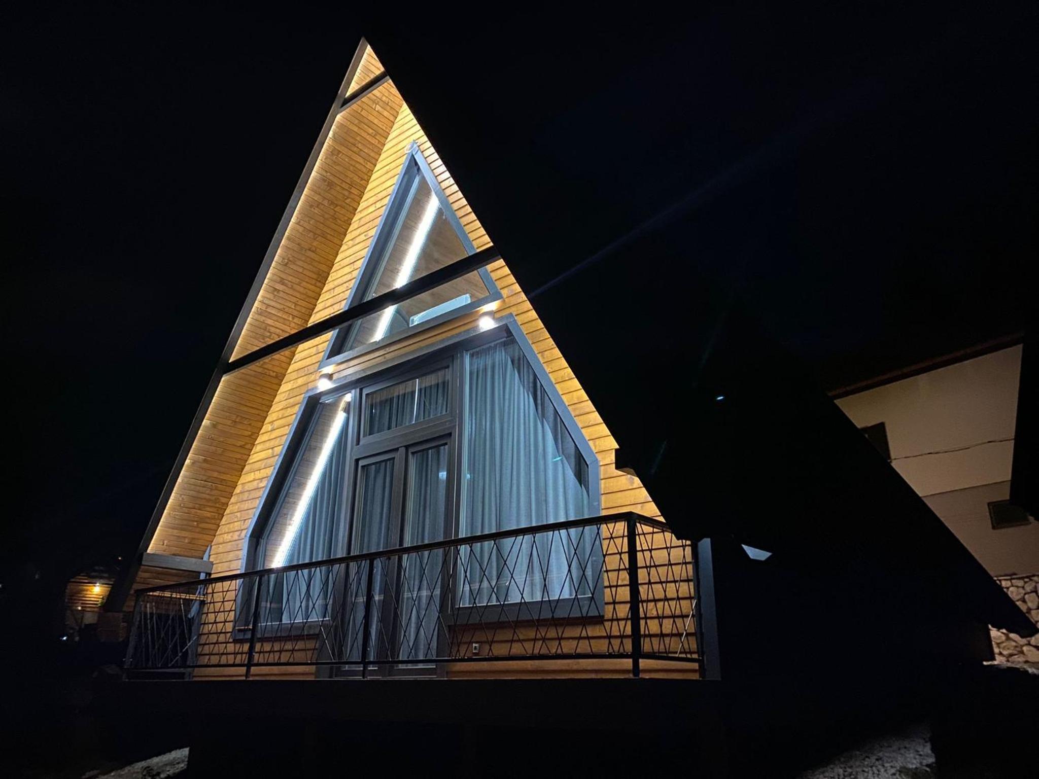 Bajkoviti bungalov
