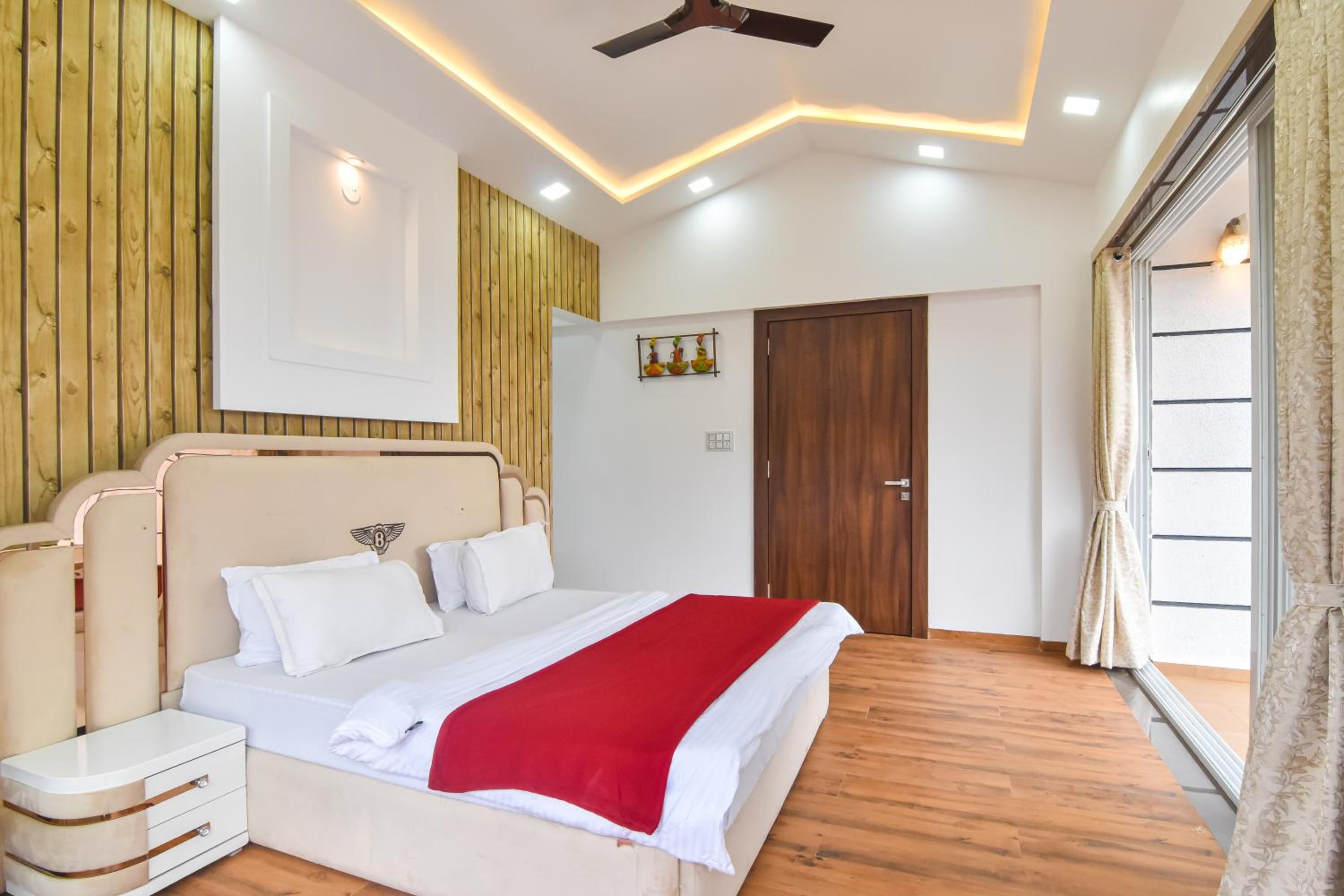 Royal Paradise Villa