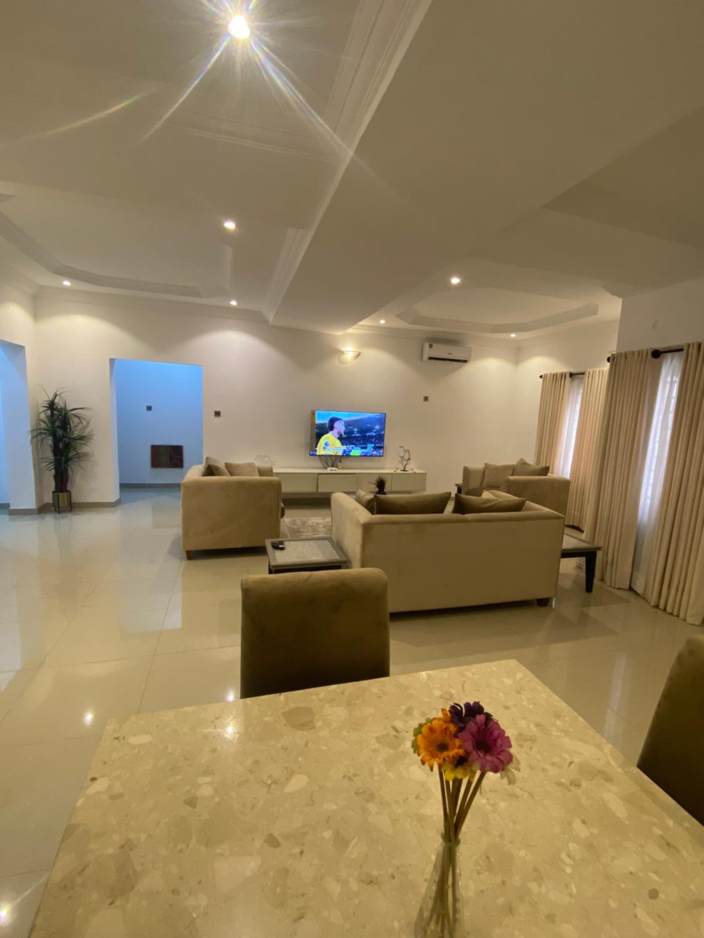 New 3 bedroom apartment2 in a private estate lekki view 4