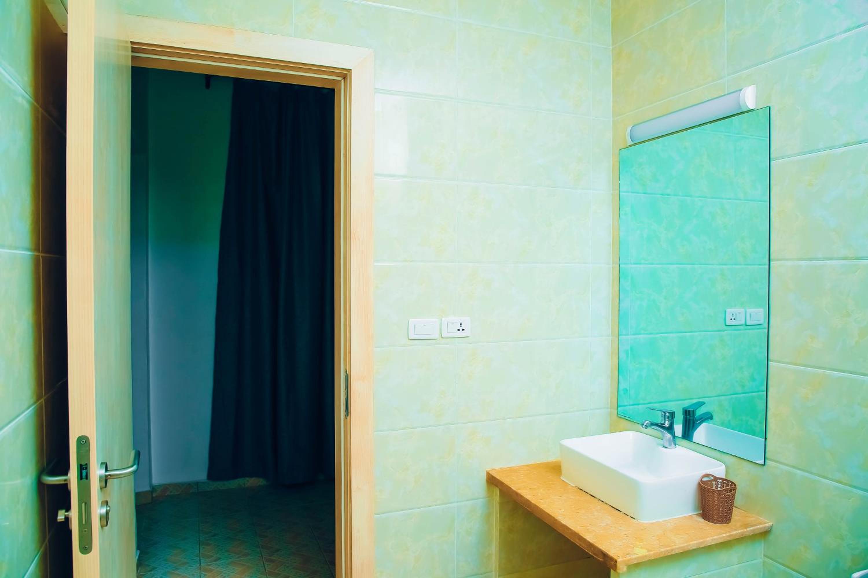 Four bed Rooms Casa Blanca Near Kigali Convention Center view 3
