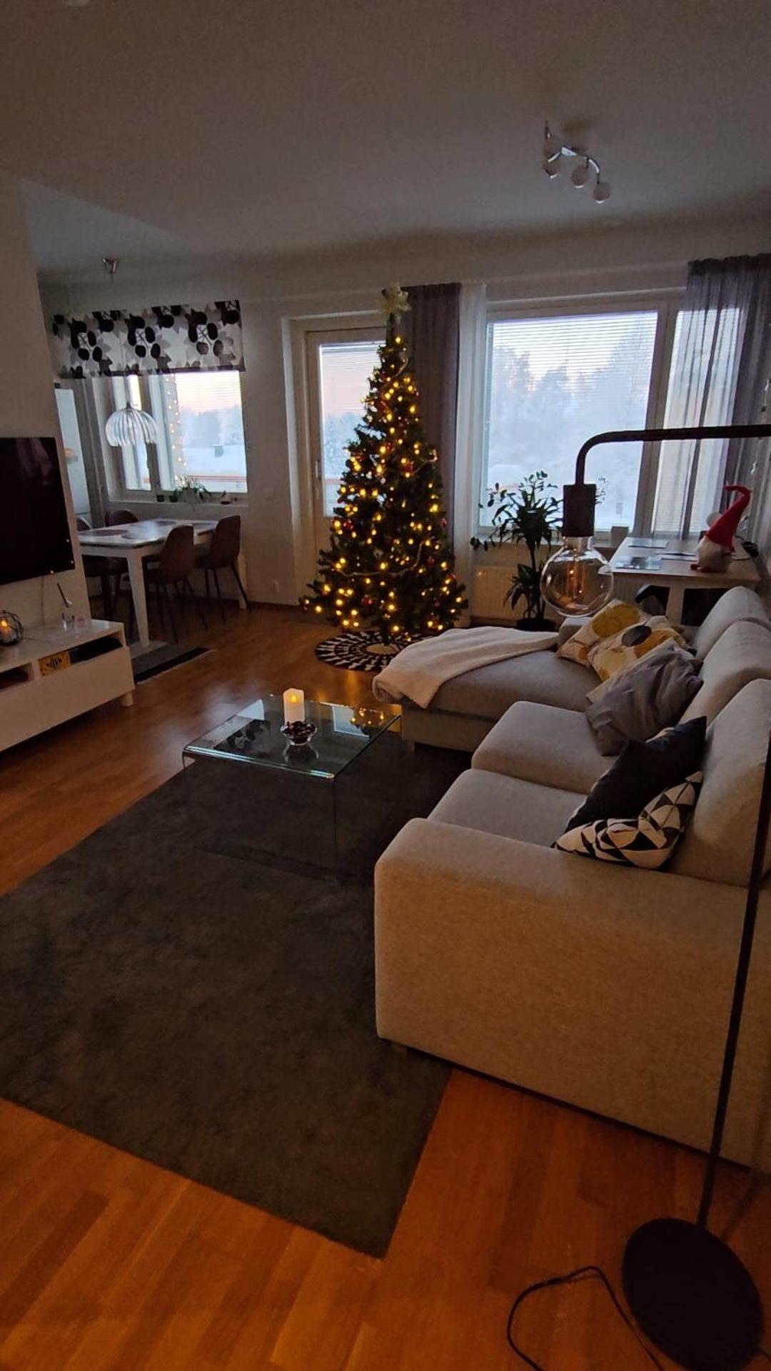 Adorable Arctic Apartments - Private Sauna & Free Parking