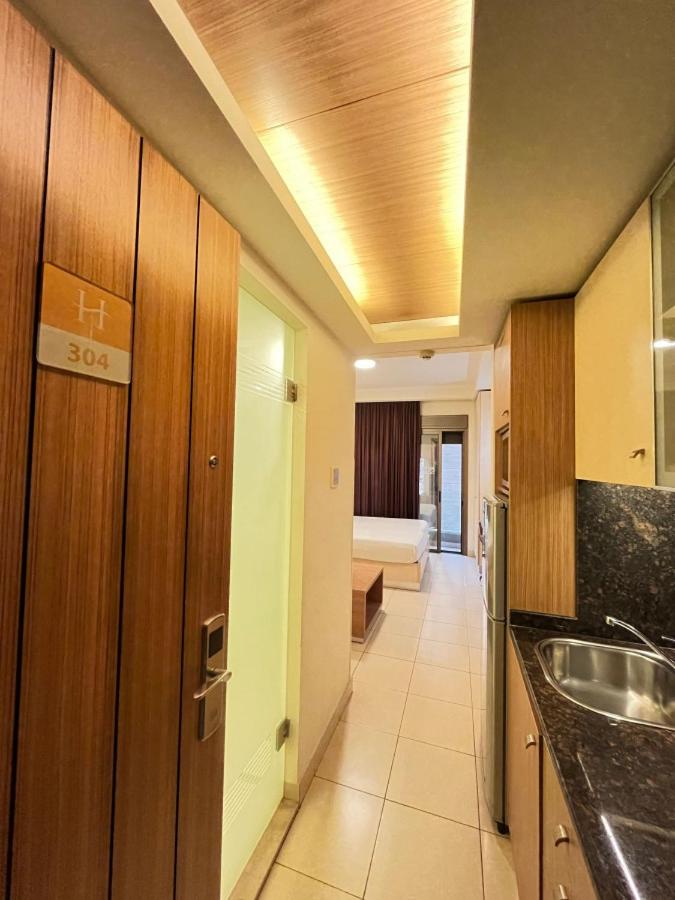 Mabelle s Room with Gym and Bar view 5