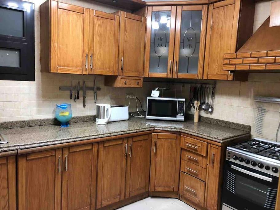 HRA191Sea view 2bd very sandy beach&share pool view 2
