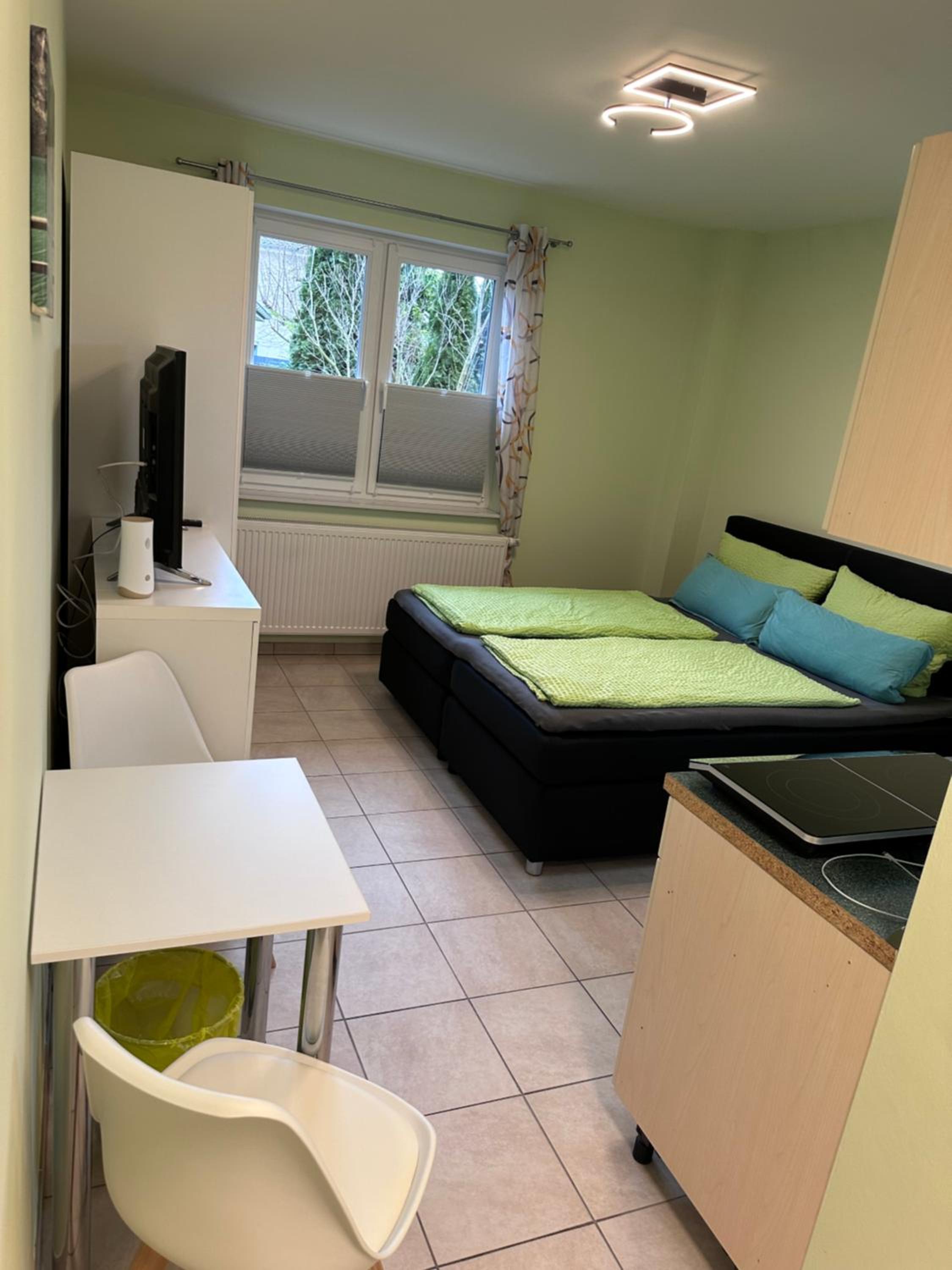 Wohlfühl Hotel & Pension am Birnengarten - Ruhige Zimmer mit Bad & WLAN