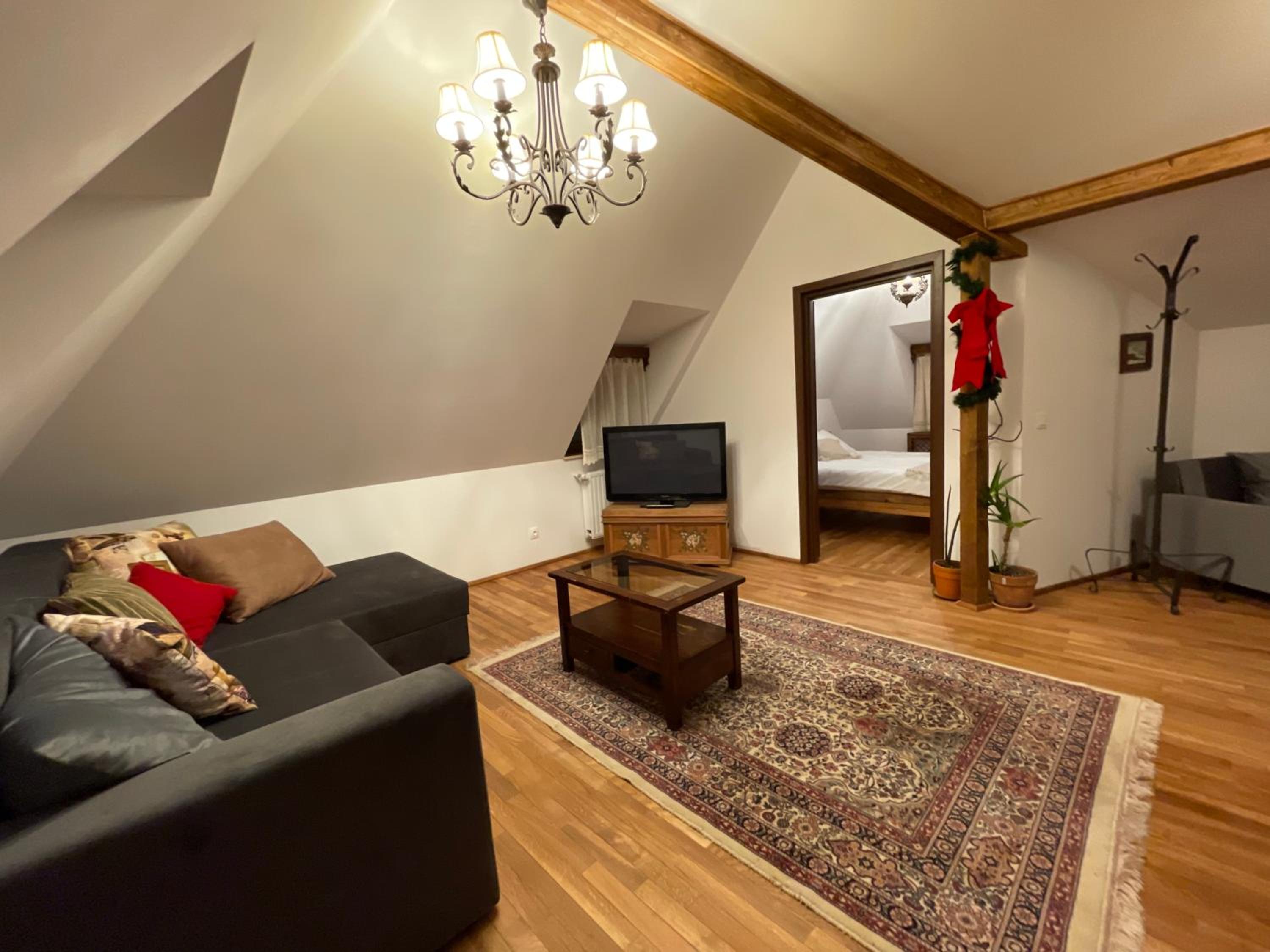 Apartament TISA - CĂTUN view 5