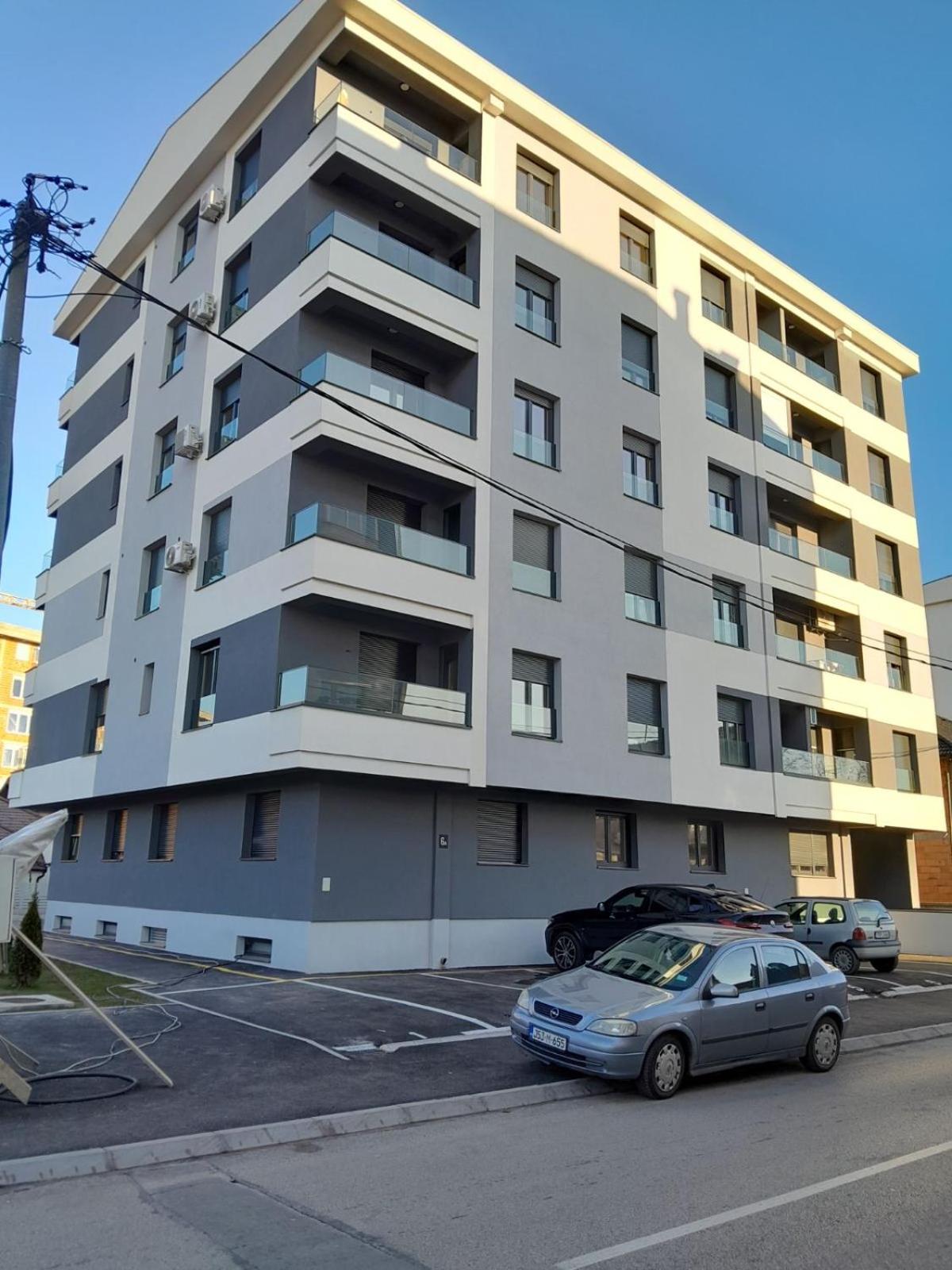 Apartment 24