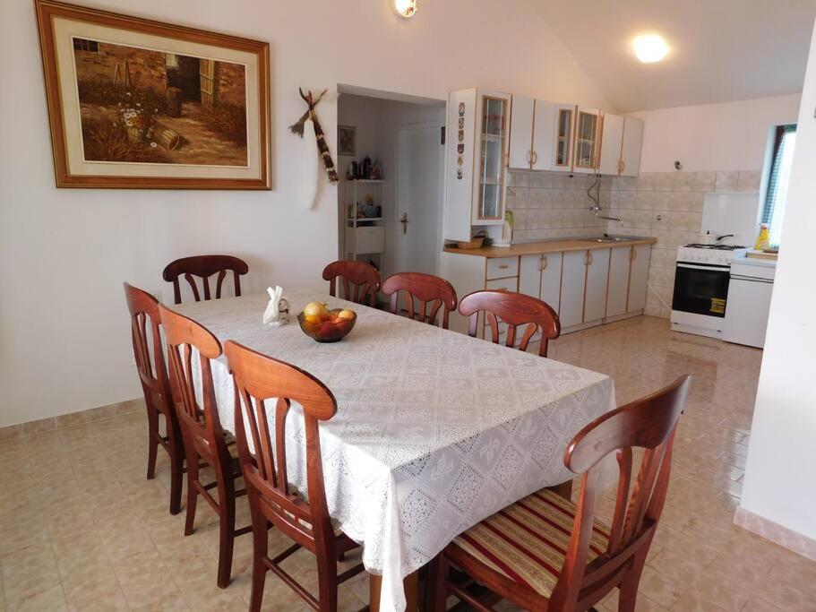Holiday House Rivi view 3
