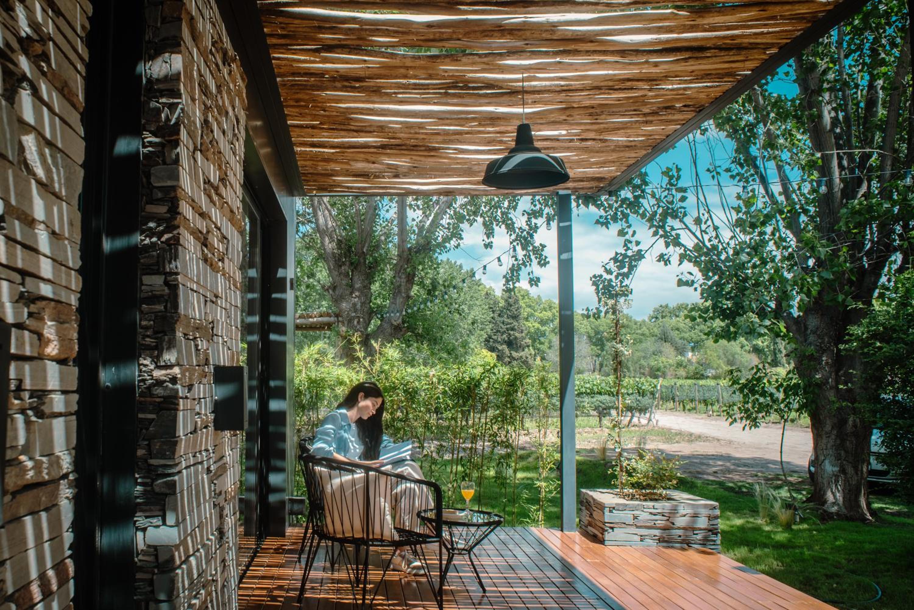Lodwine Lodge Apartments - Image 2