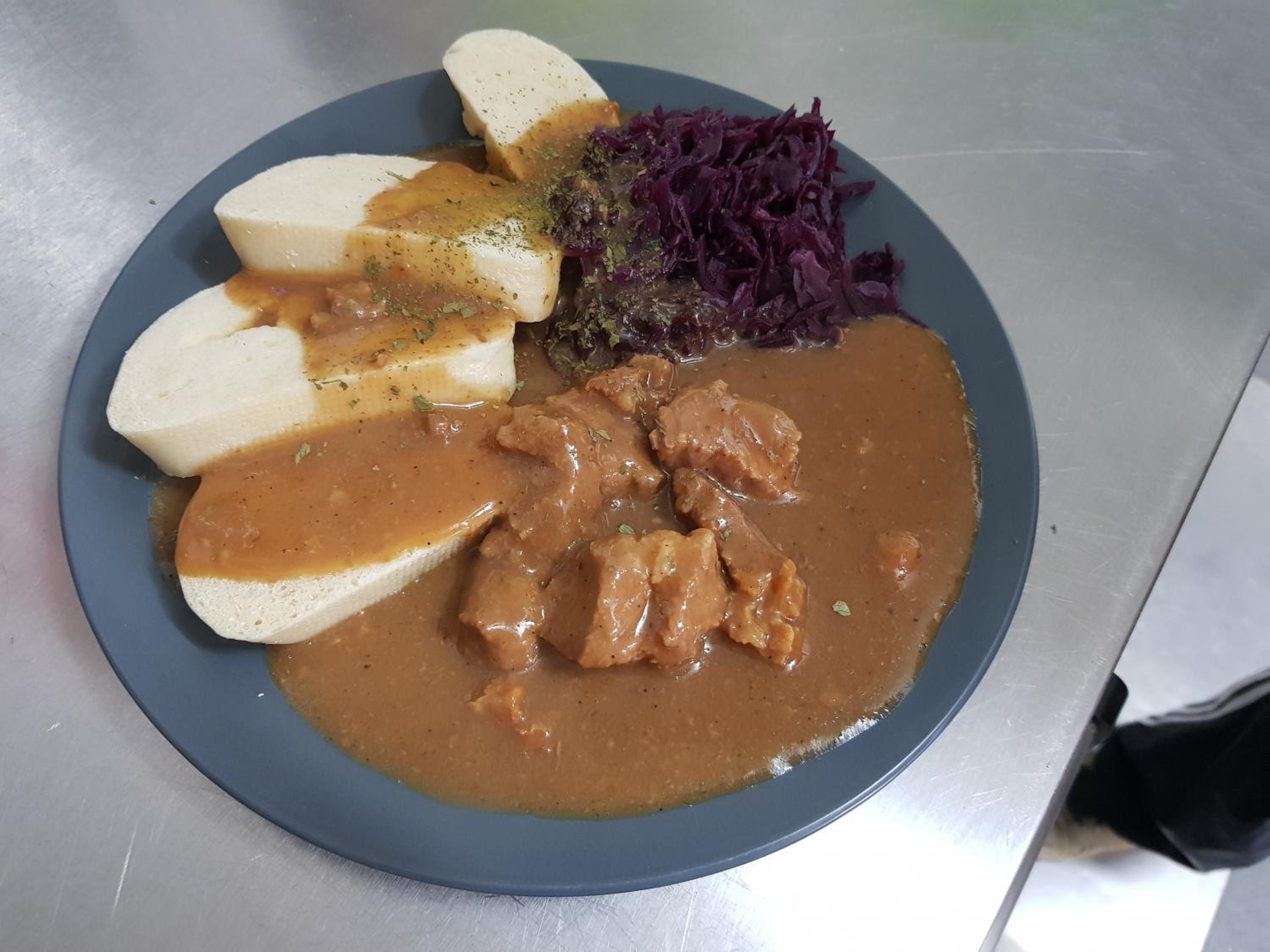 Tattoo PENSION mit Restaurant und Tattoo-Studio