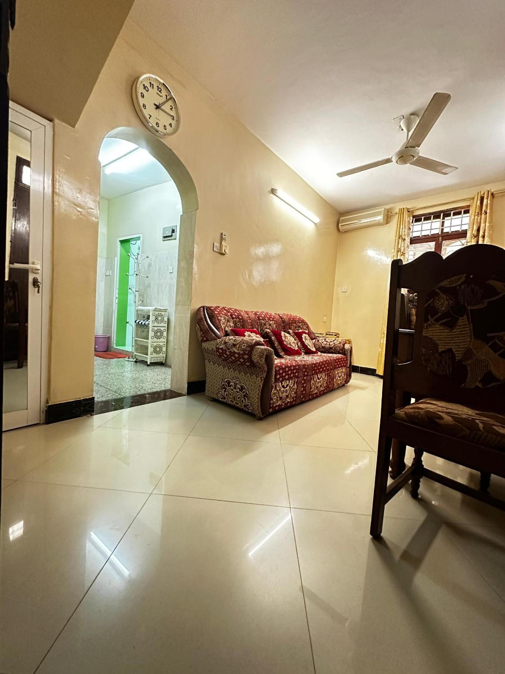 Yahya Apartments