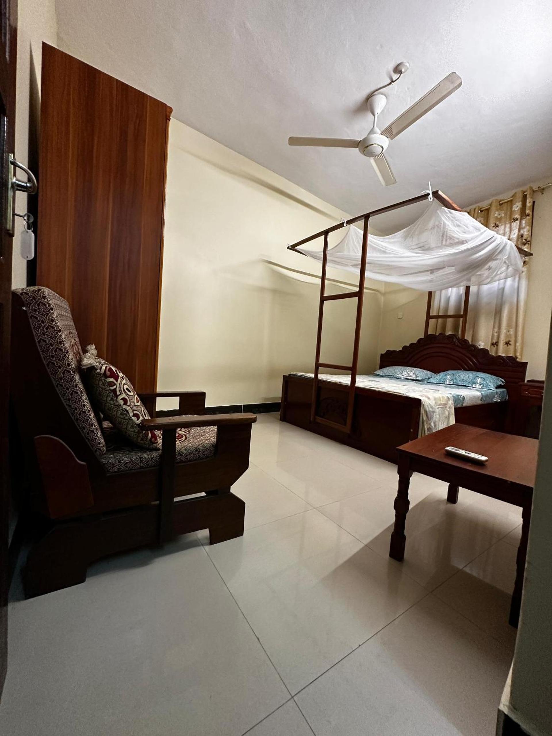 Yahya Apartments