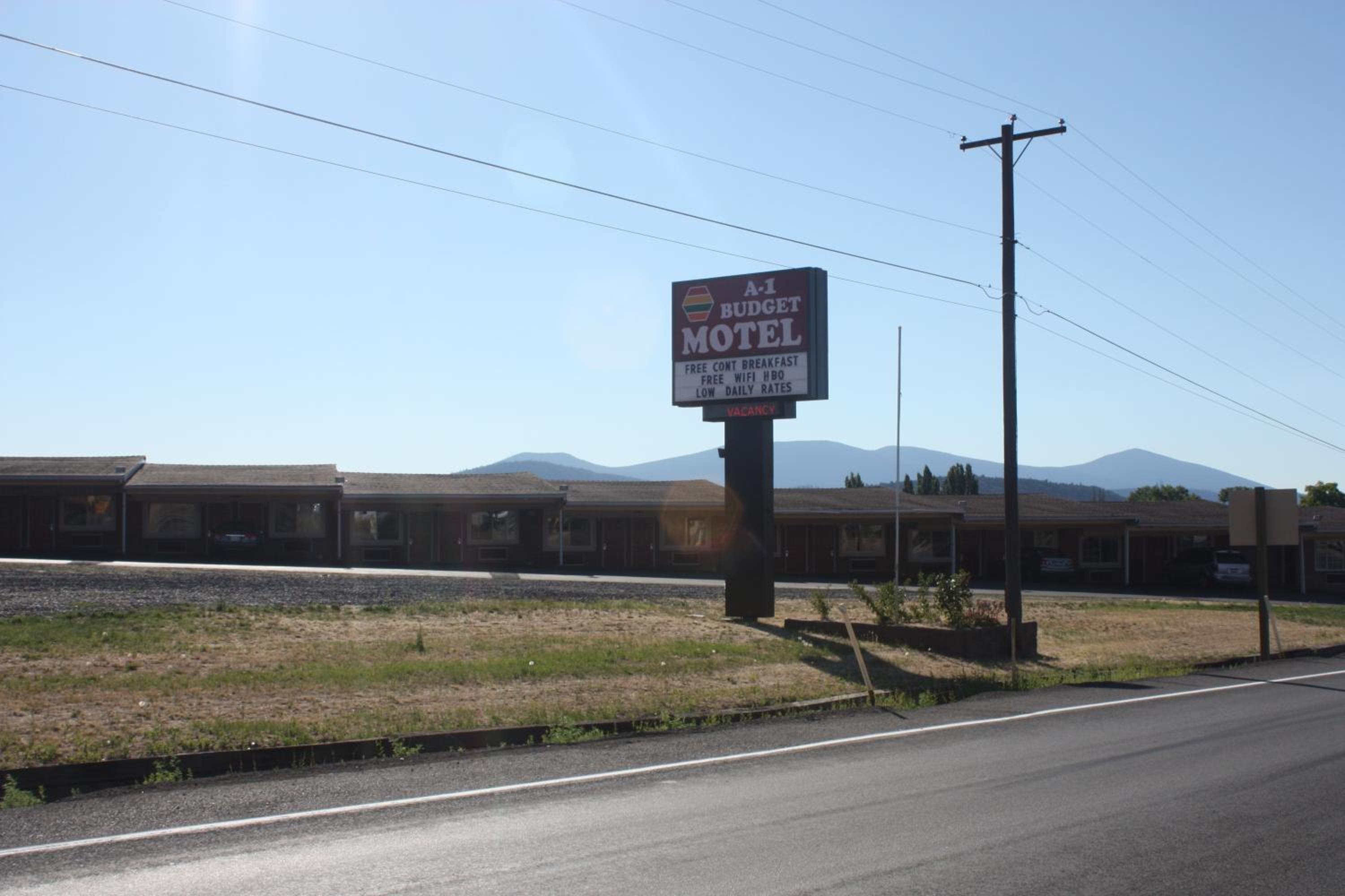 Klamath Falls Vacations - A-1 Budget Motel - Property Image 1