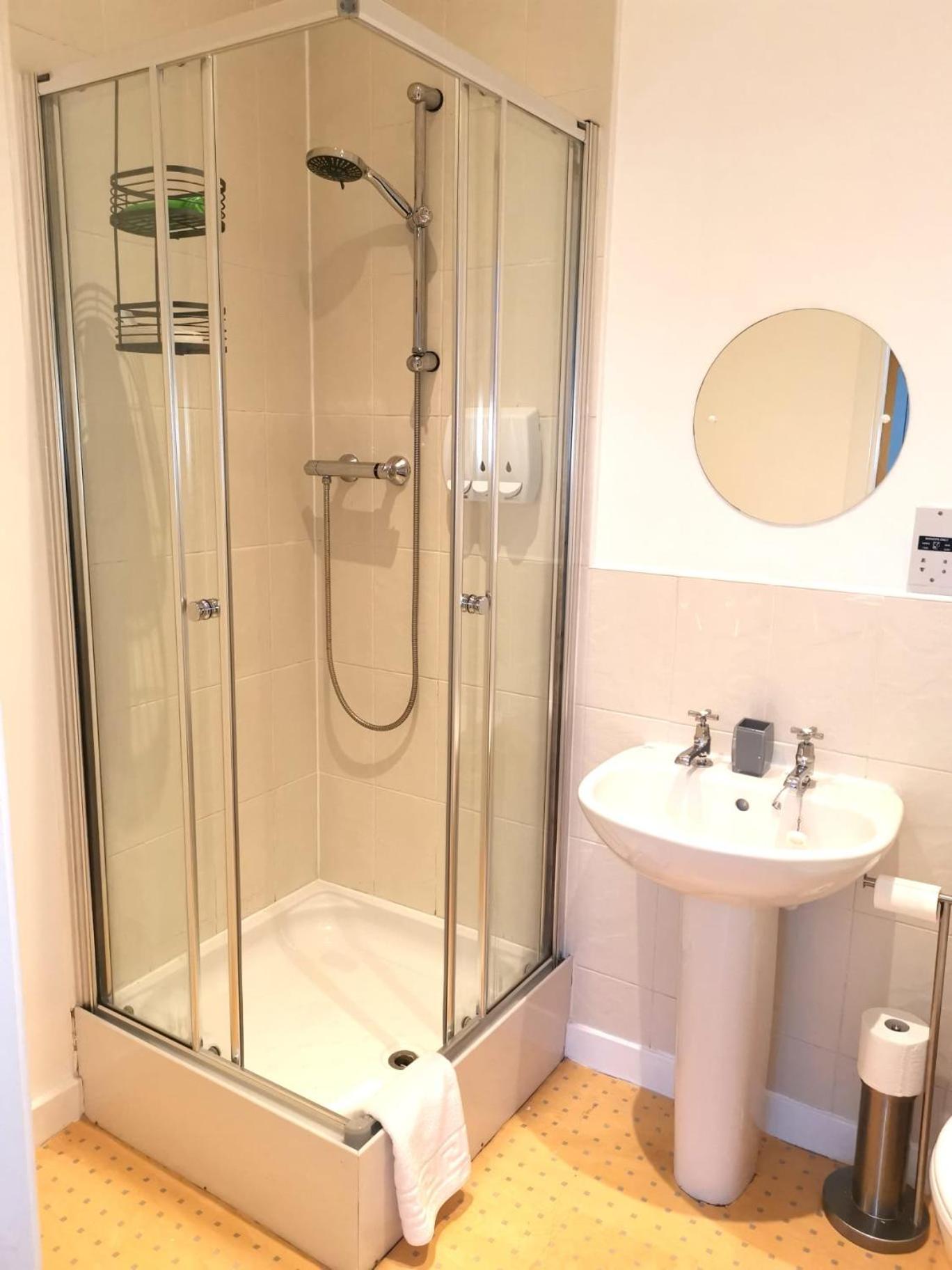 Cutlass Court Apartments by Comfort Zone view 4
