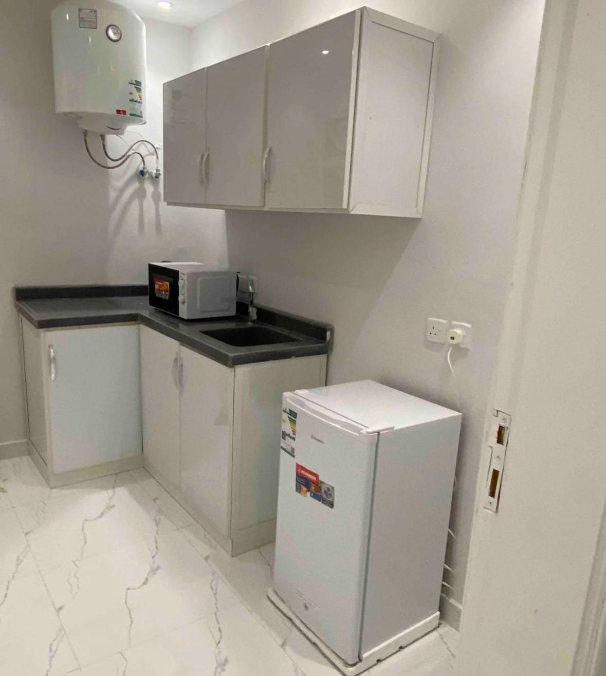 42_ 1 bedroom apartment self check in