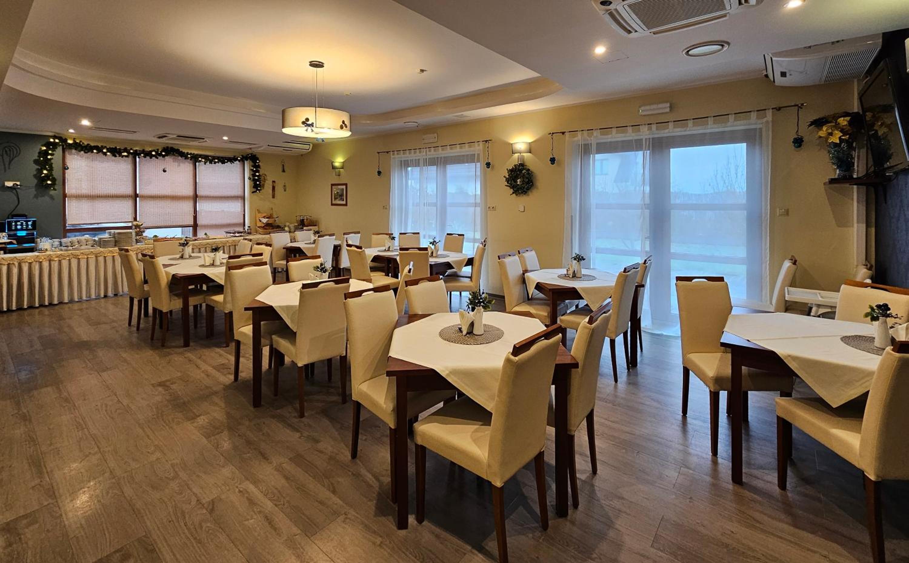restaurant