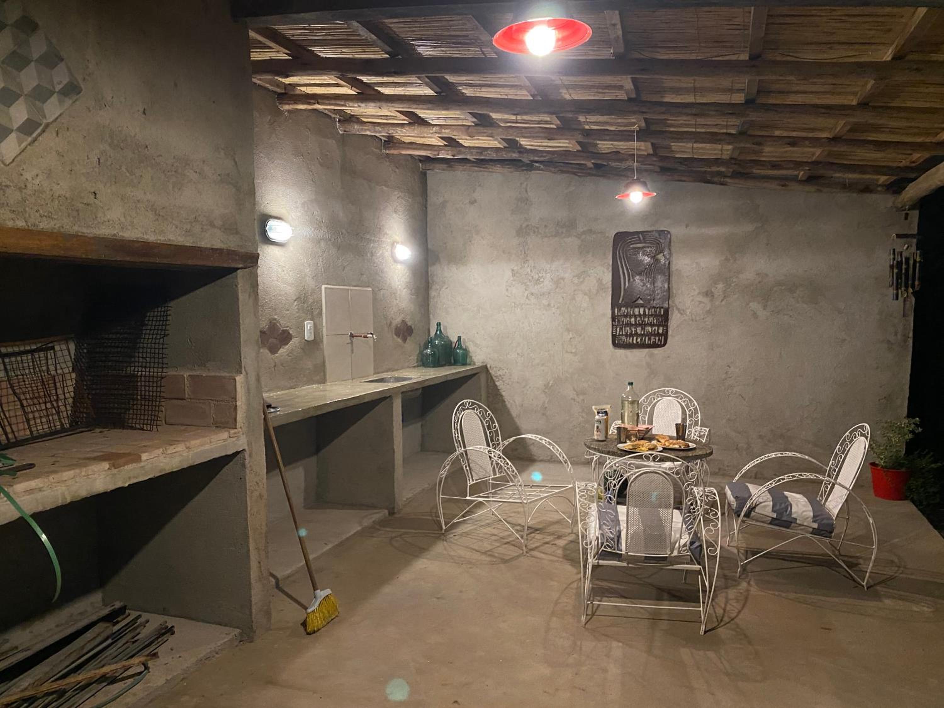 Alojarte en Punilla- Casona Azul hasta 12 personas