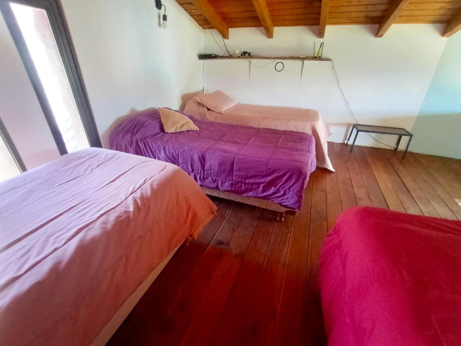hermosa casa a una cuadra del lago
