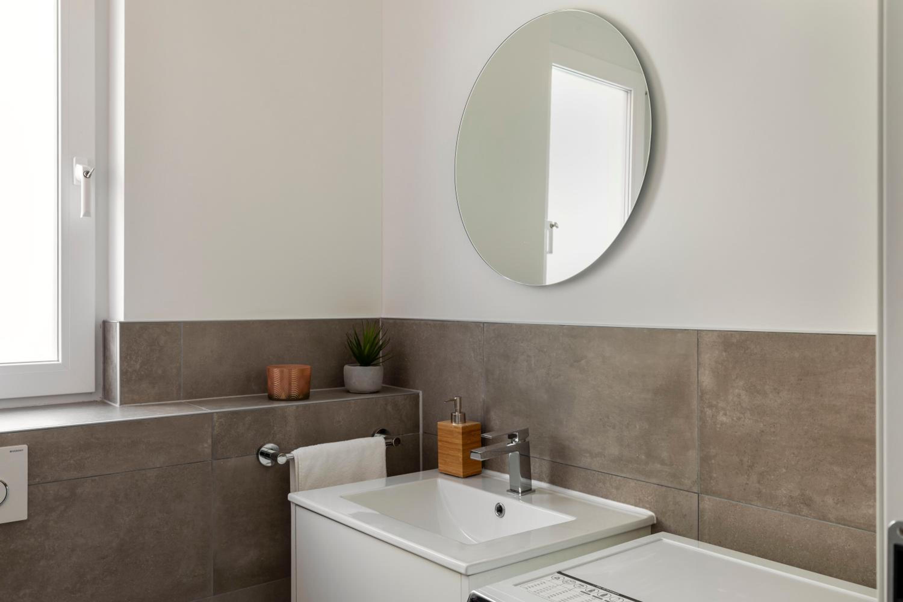 Lugano Superior Suites - Free Parking
