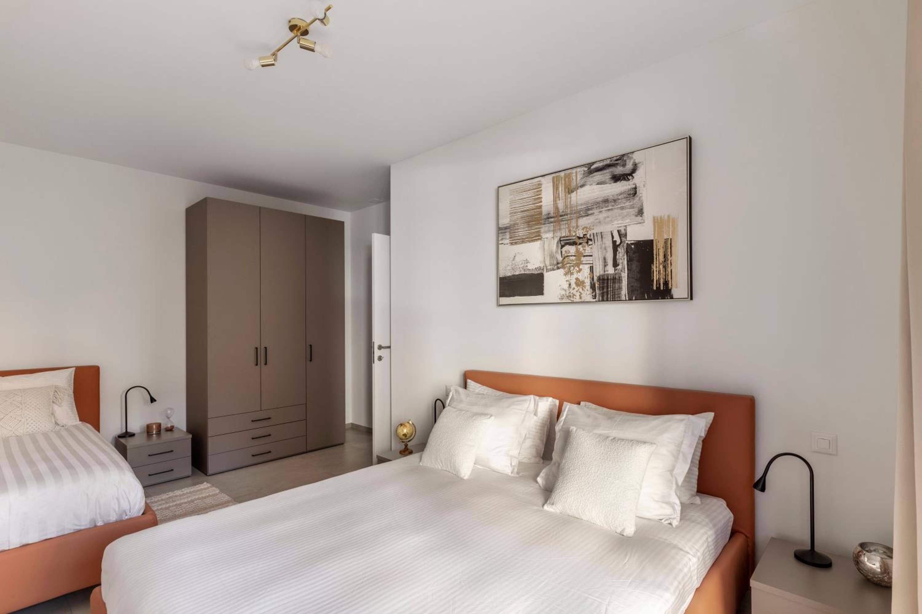 Lugano Superior Suites - Free Parking