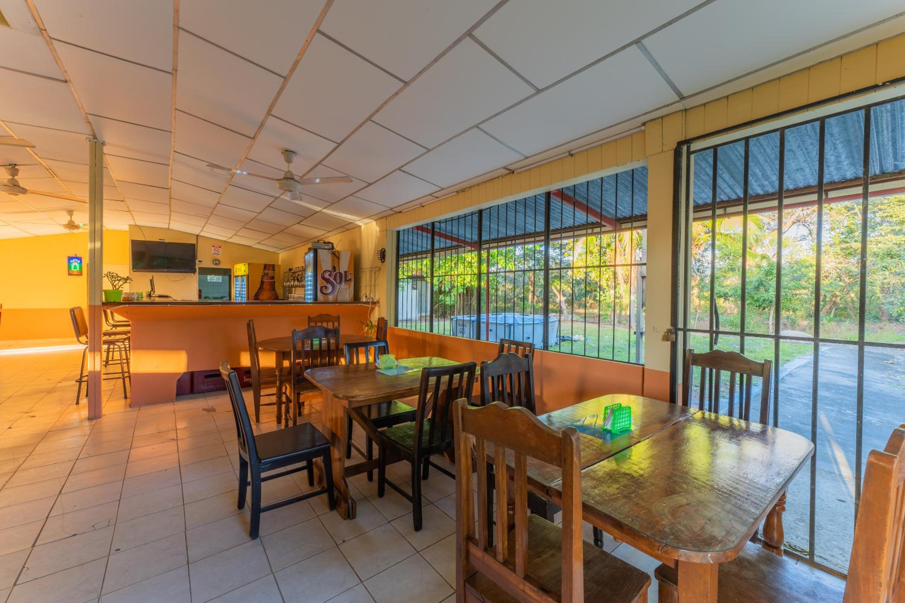 Hotel El Cocobolo Food&Rest Room 3 B&B WiFi AC Pkg Free Swimmingpool