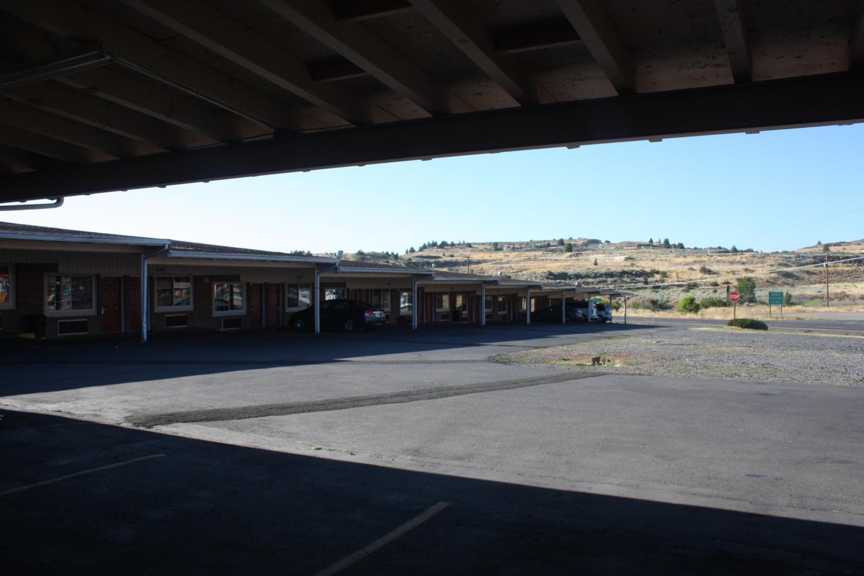 Klamath Falls Vacations - A-1 Budget Motel - Property Image 82