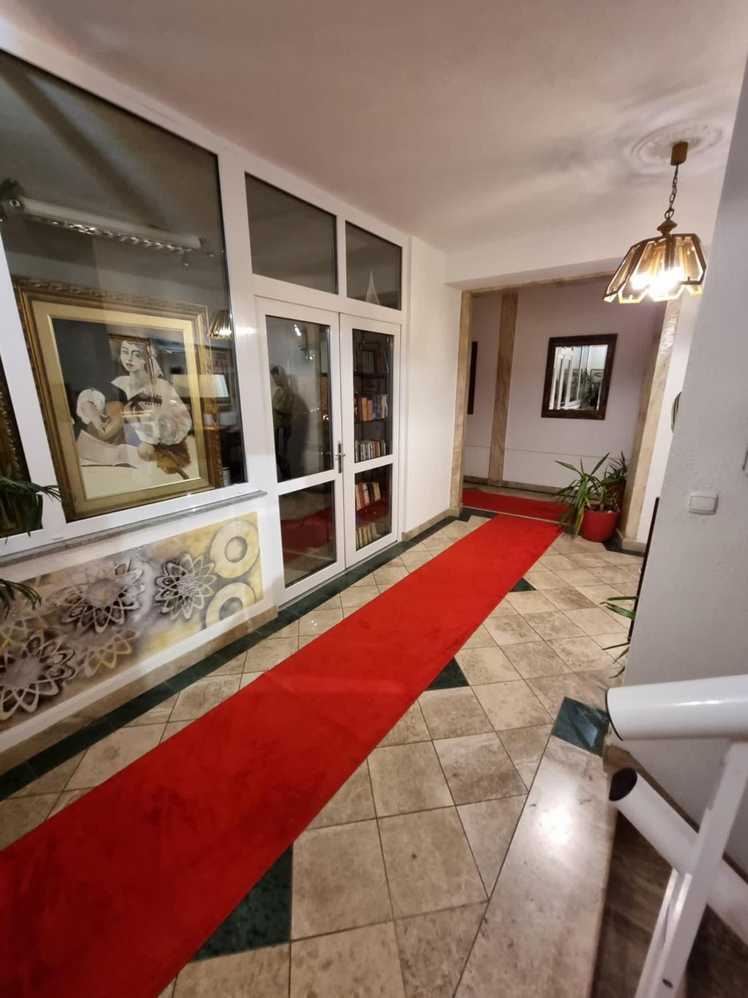 Apartmani Li view 3