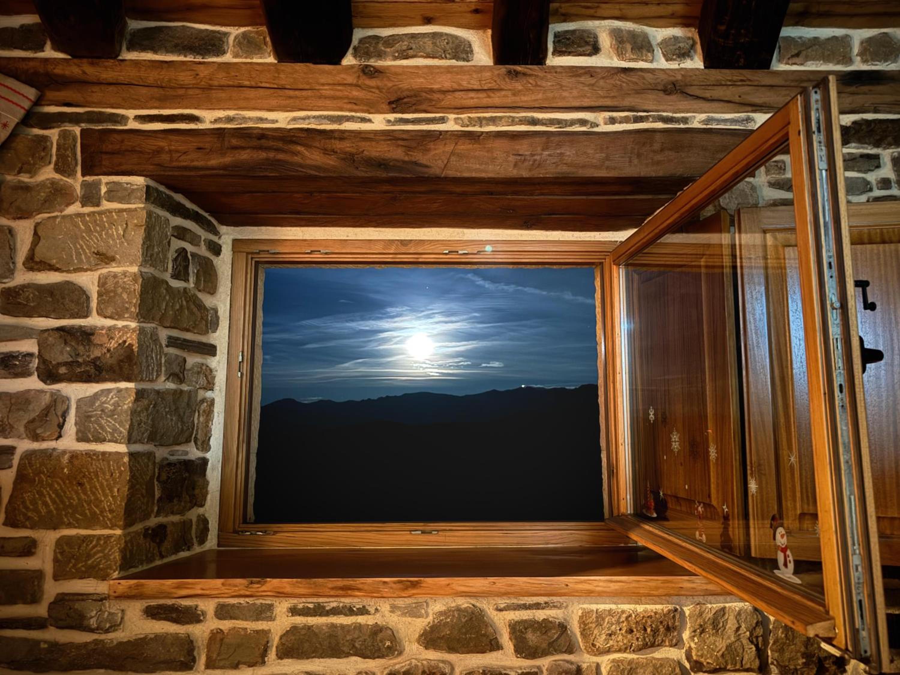 Villa Brenagudina - Cabaña Pasiega con piscina climatizada