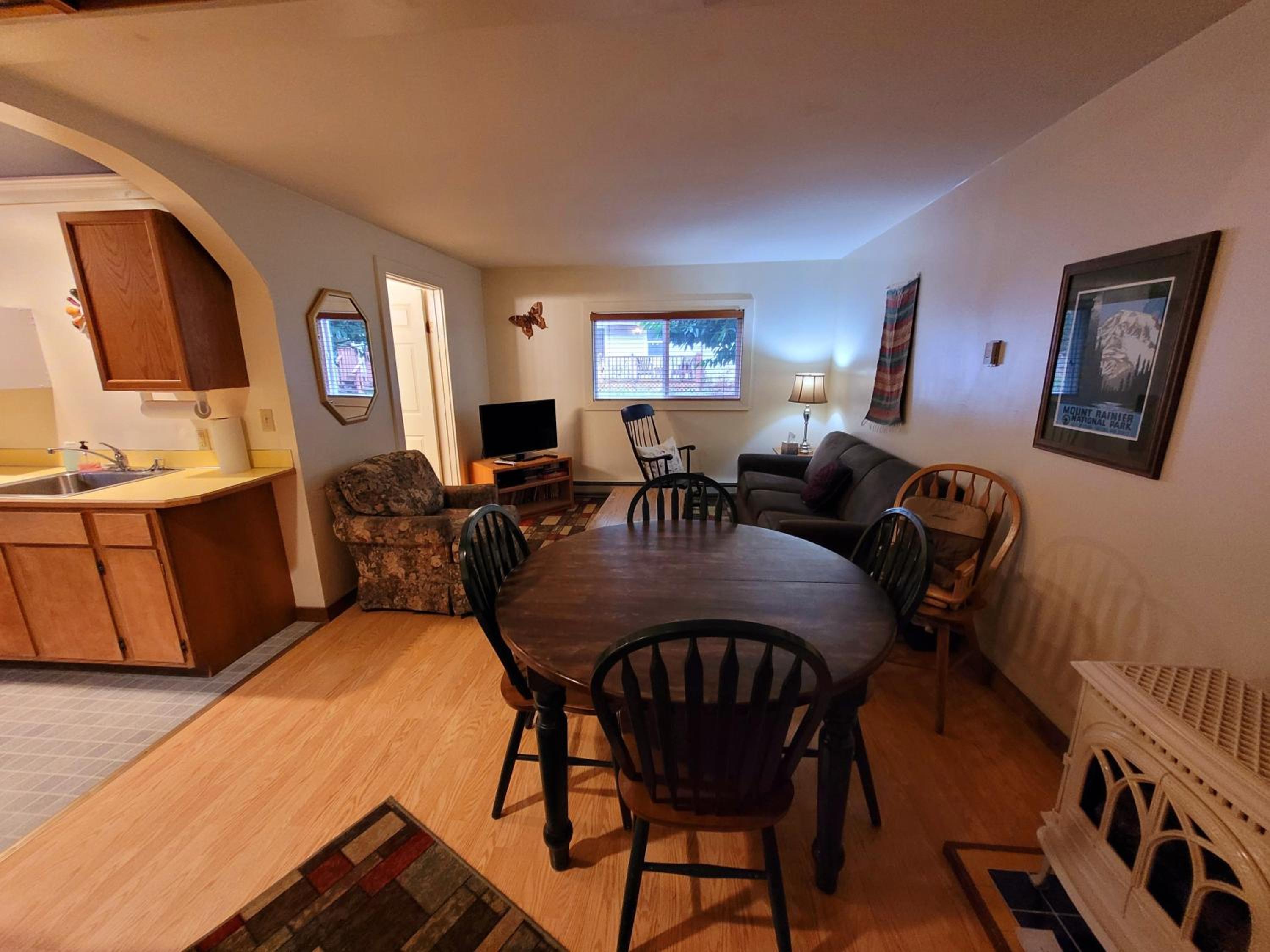 Alexander's Lodge