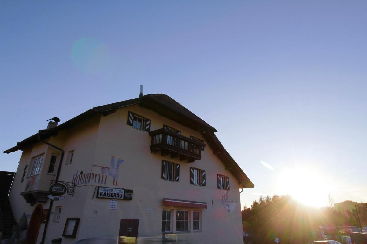 Kaiserau view 5