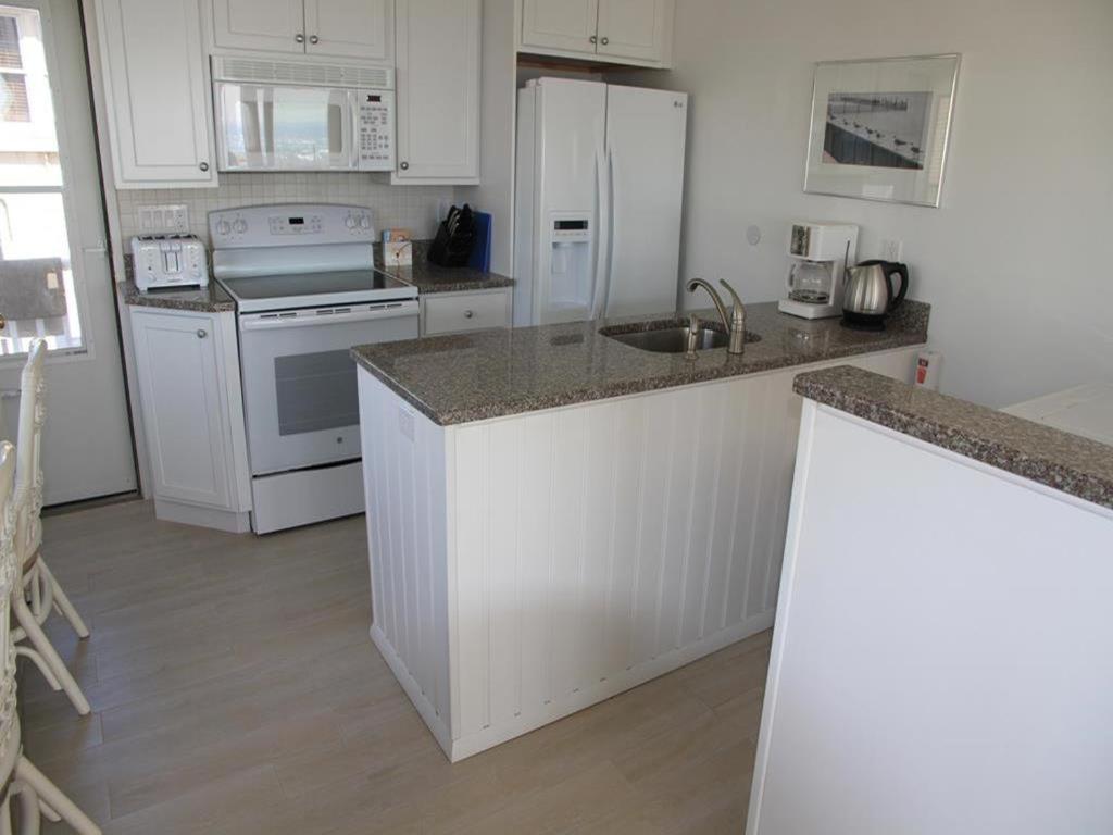 Ocean Front Duplex Sleeps 8 view 4