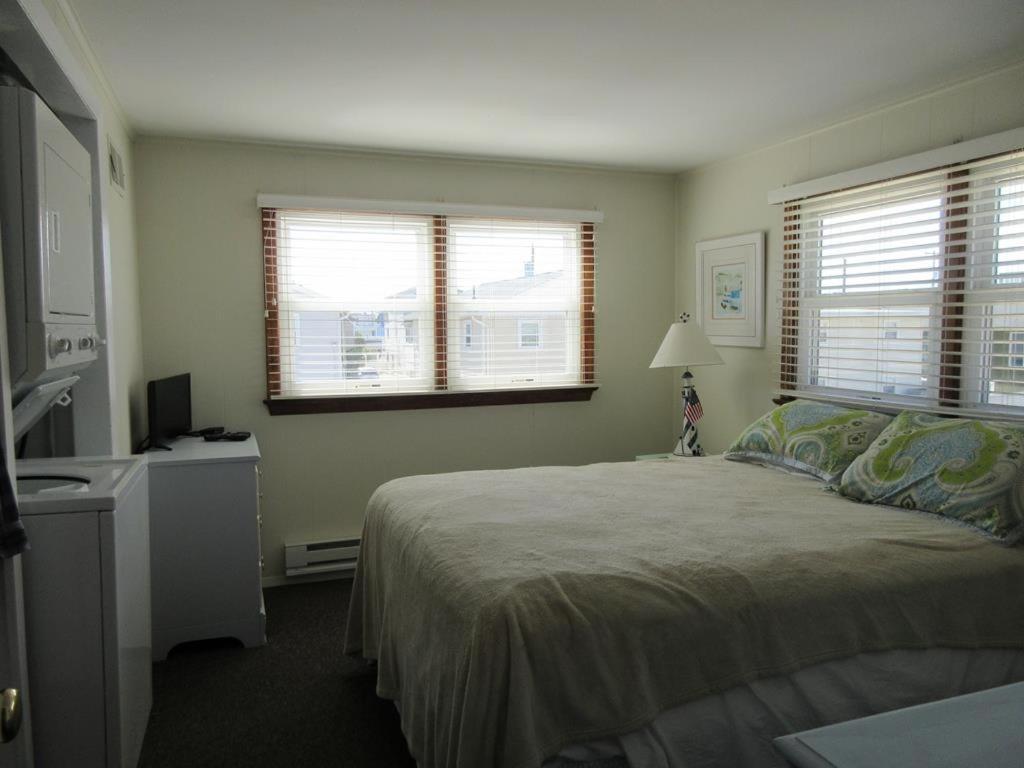 Recently Updated Second Floor Duplex Located On The Ocean Block In Surf City, view 5