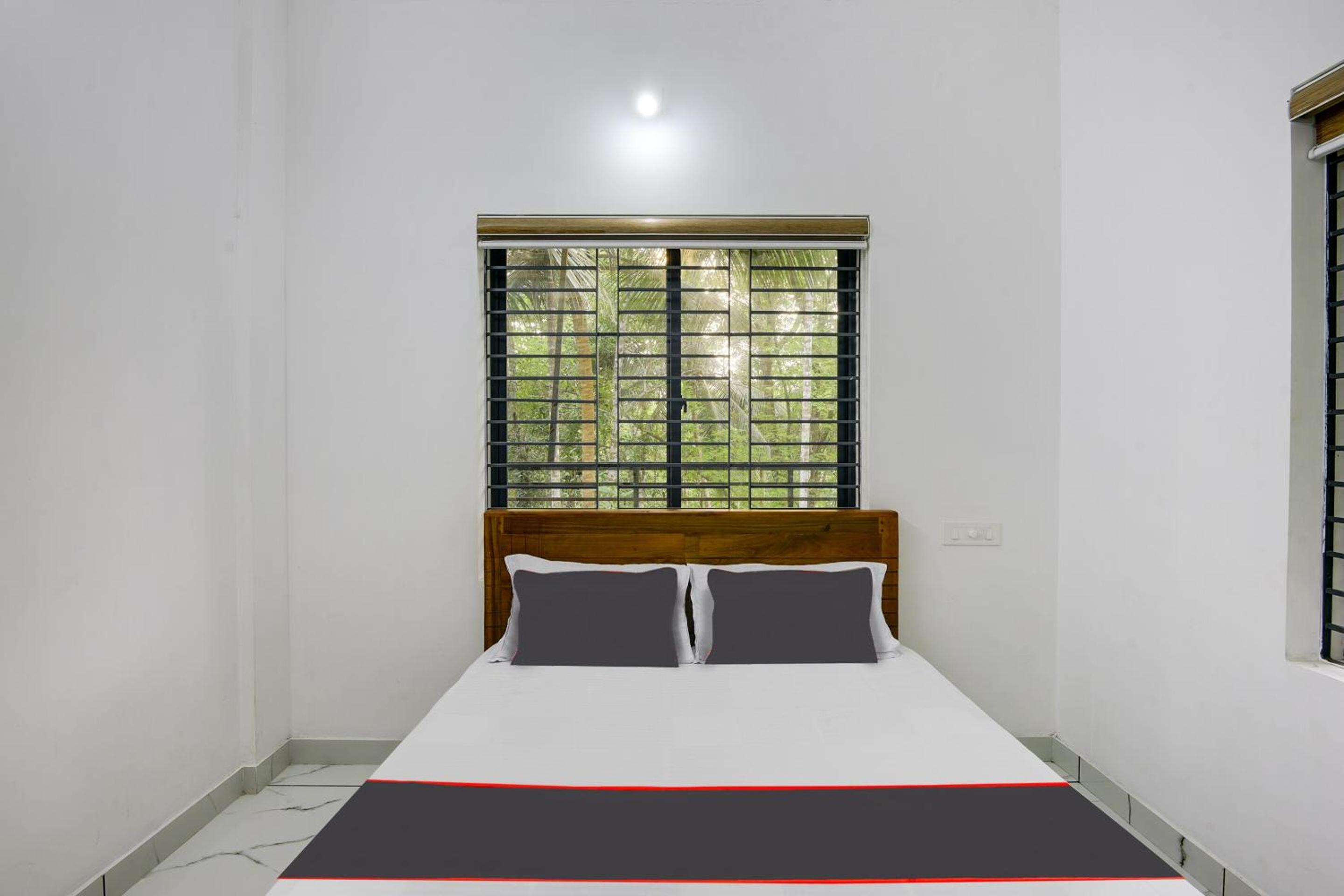 Collection O Deluxe Residency