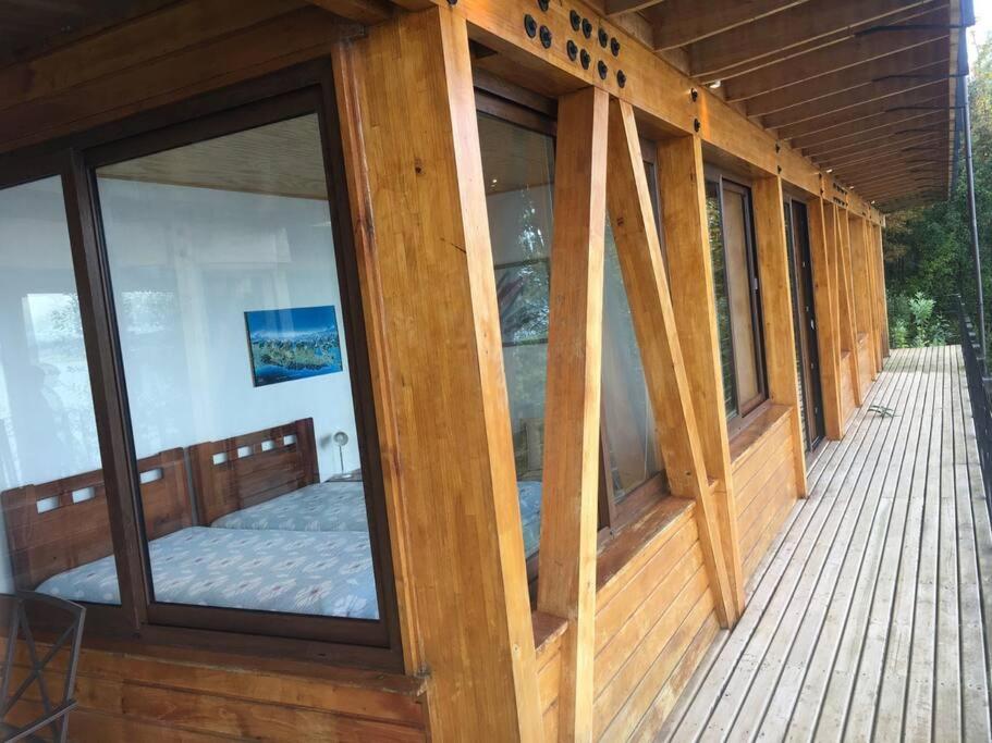 Orilla Lago Calafquén Muelle Privado