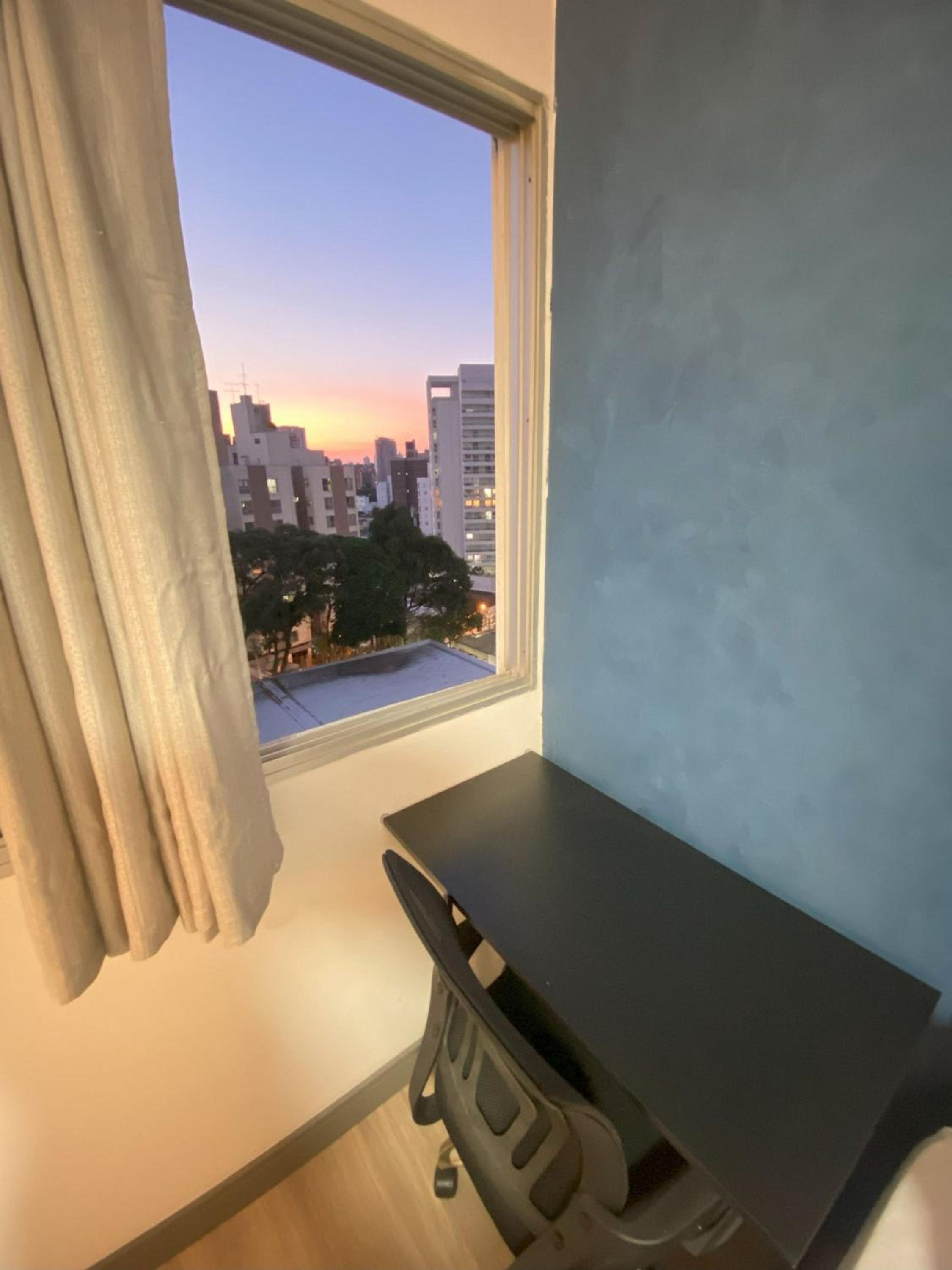 Apto 1 quarto com Ar Cond - Garagem Grande - Centro - Cambuí - prox mercado academia hospital