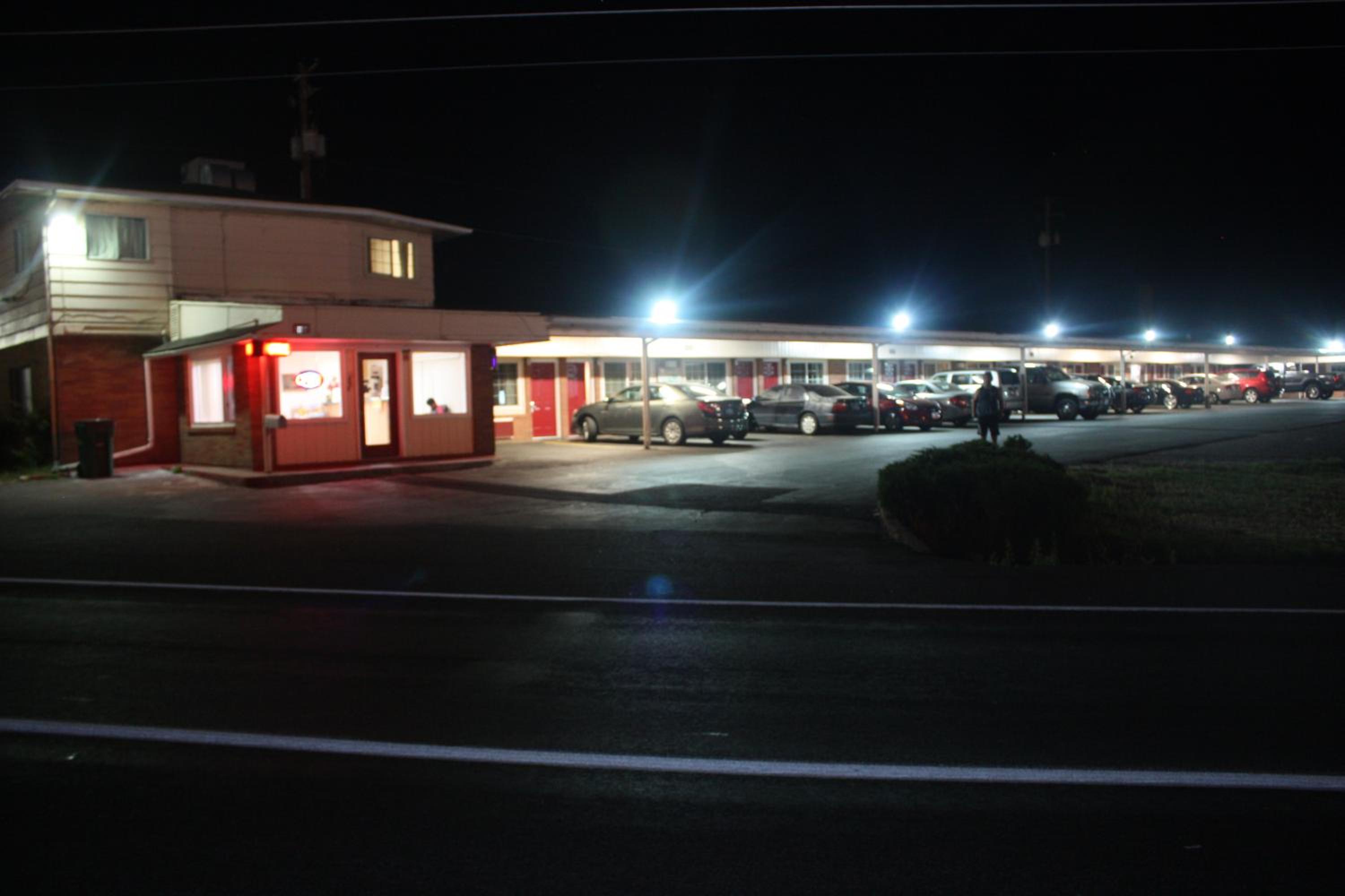 Klamath Falls Vacations - A-1 Budget Motel - Property Image 77