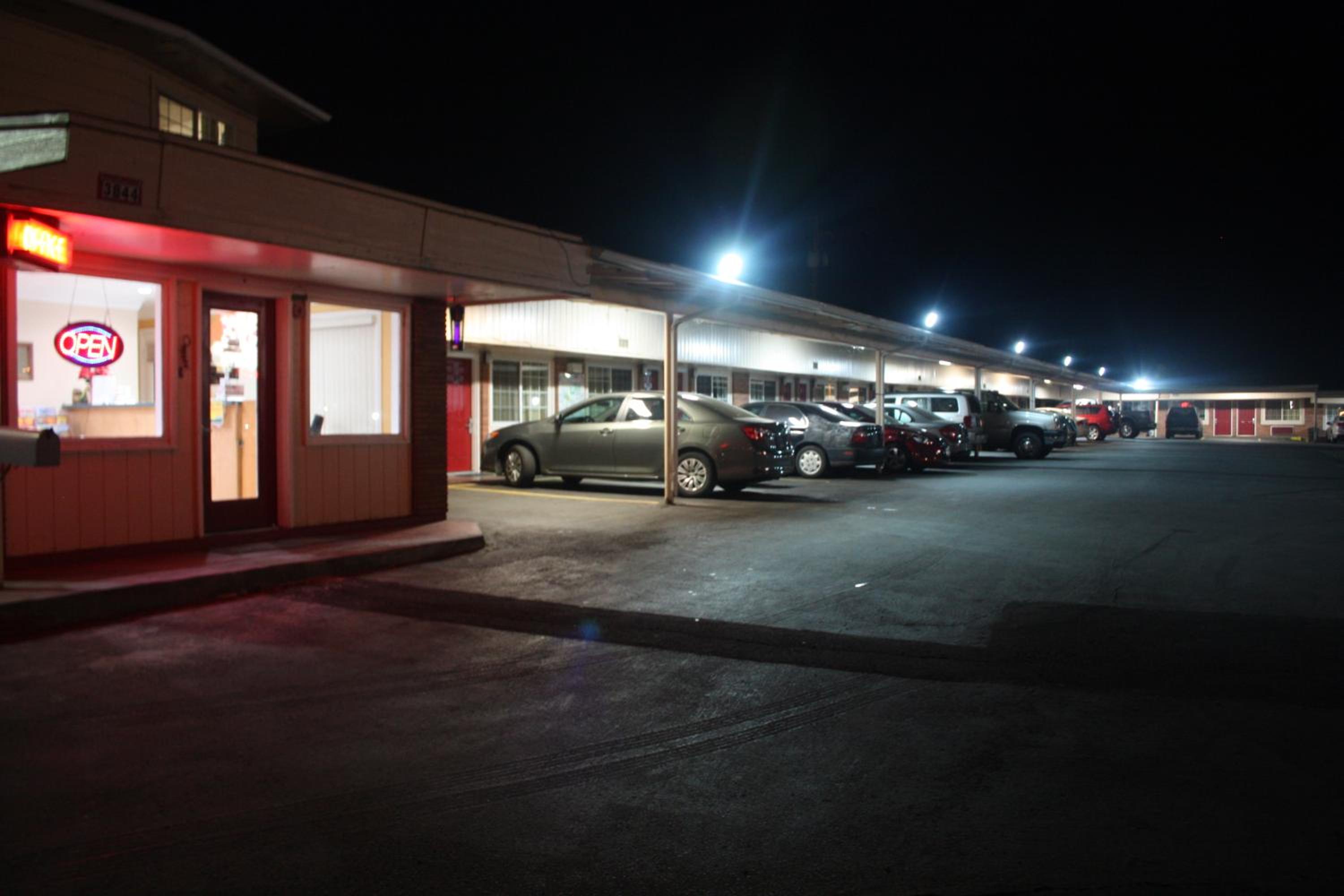 Klamath Falls Vacations - A-1 Budget Motel - Property Image 75