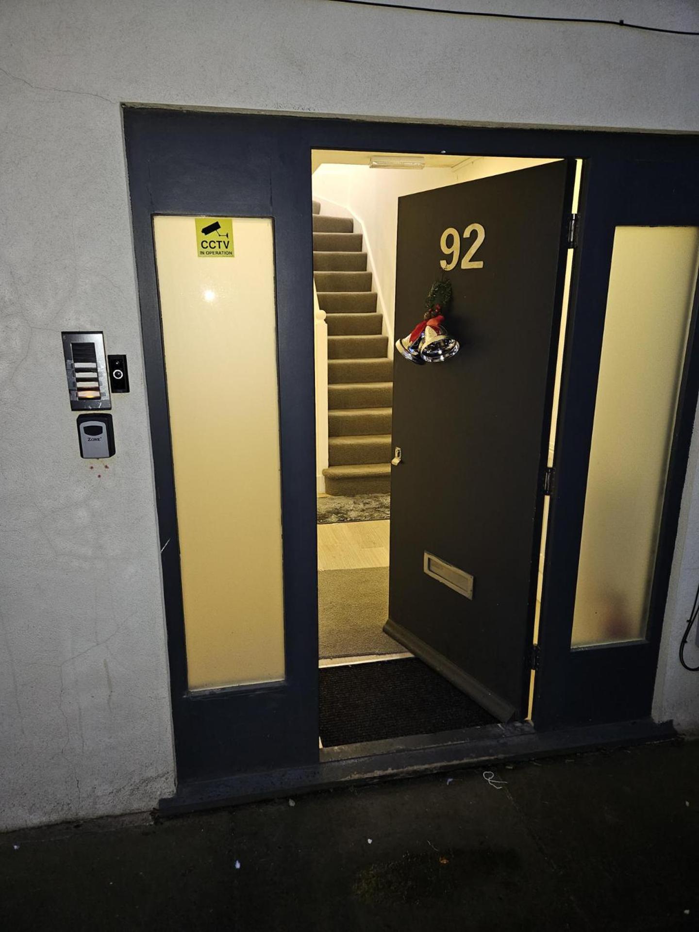 1 Bed Flat - Sleeps 2 - Pets - Garden - Parking