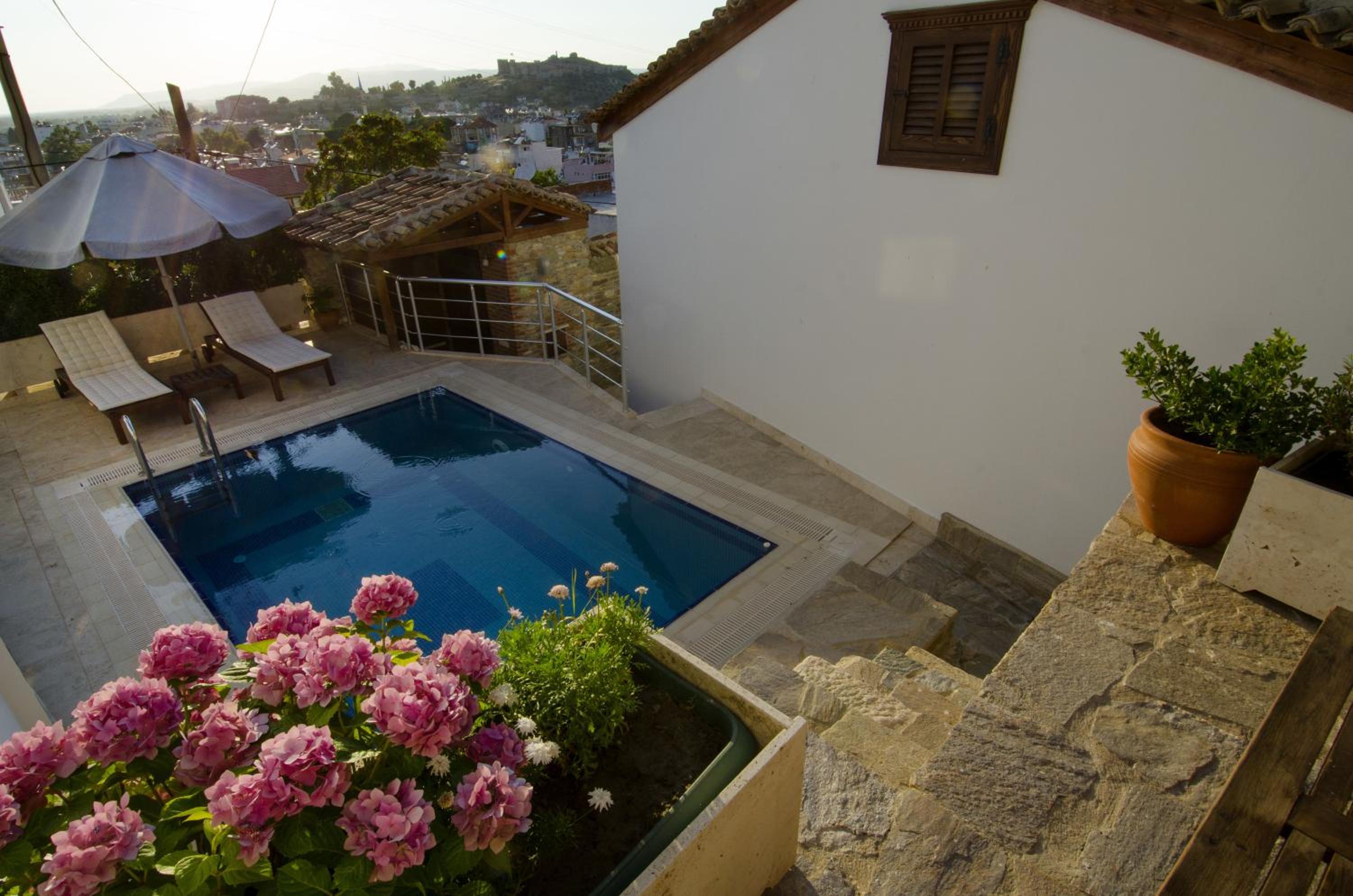 Ionia House