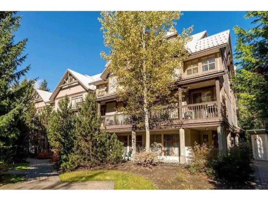 Beautiful 1BR 1BA Apartment at NORTHSTAR-Whistler, BC