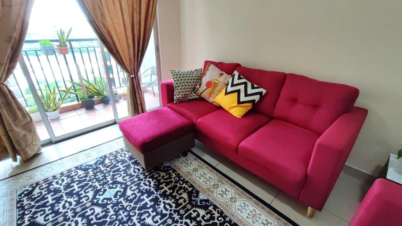 YOLO Budget CONDO KL NETFLIX WIFI