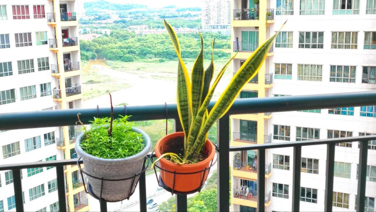 YOLO Budget CONDO KL NETFLIX WIFI