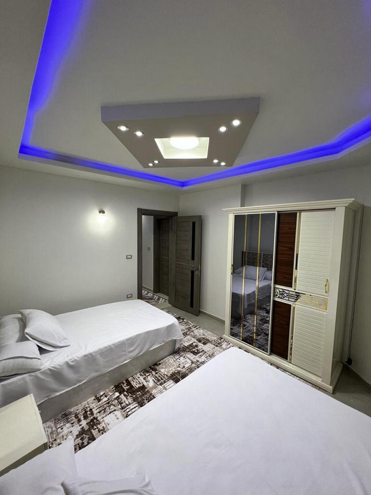 Paradise Golden Gates for families only